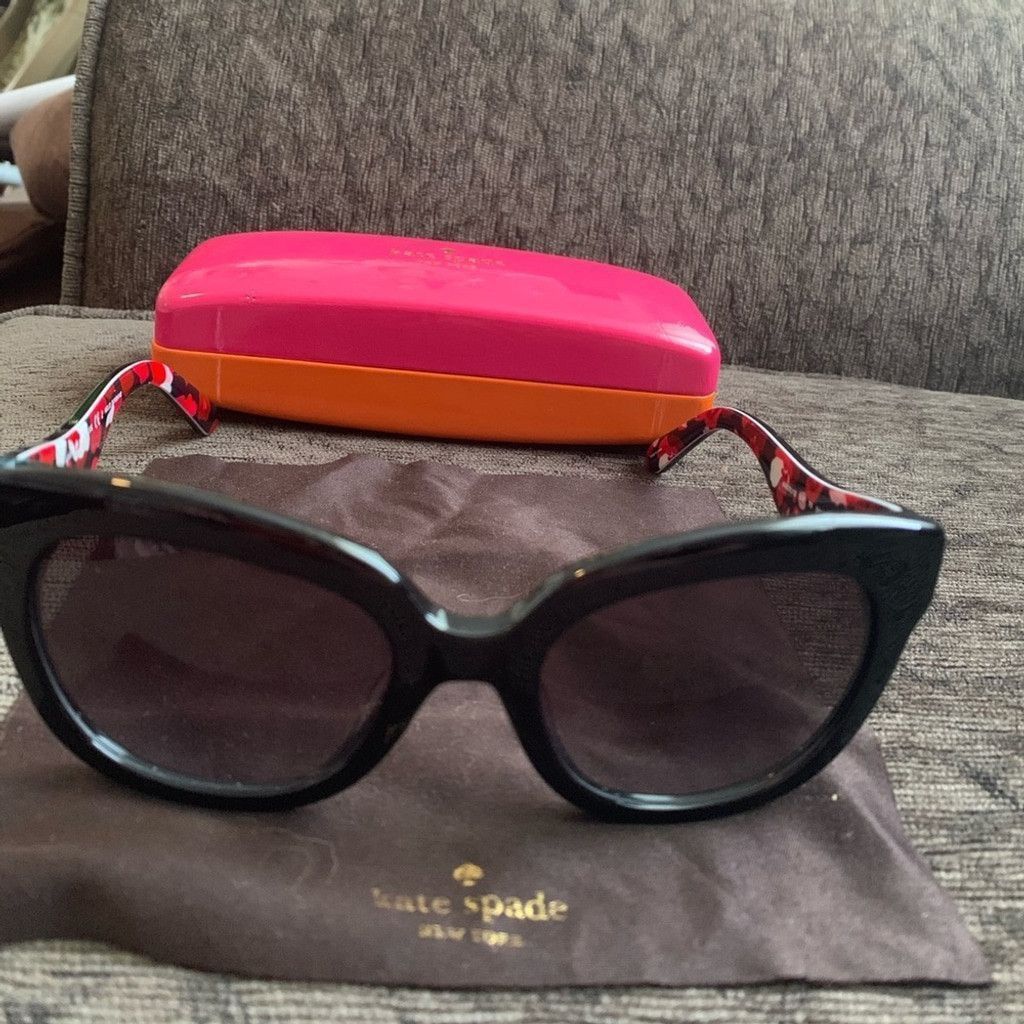 Kate Spade Cute Kate Spade sunglasses Size ONE SIZE - 1 Thumbnail