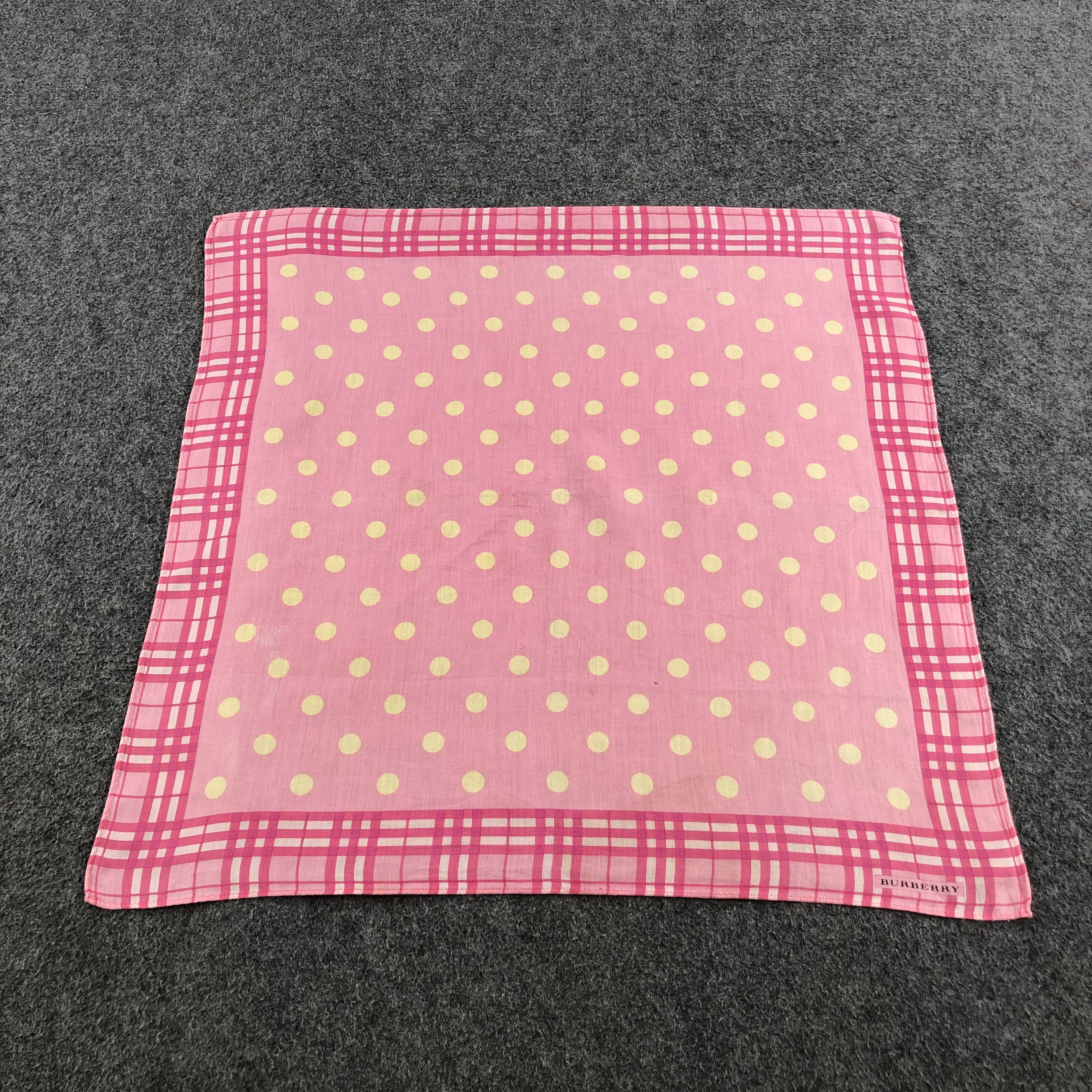 Burberry Burberry Neckerchief Handkerchief Bandana H1411 Size ONE SIZE - 1 Thumbnail