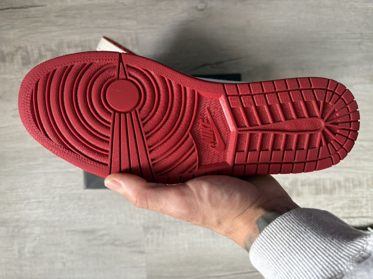Jordan Brand Jordan 1 Chicago (2015) Size US 9.5 / EU 42-43 - 7 Thumbnail