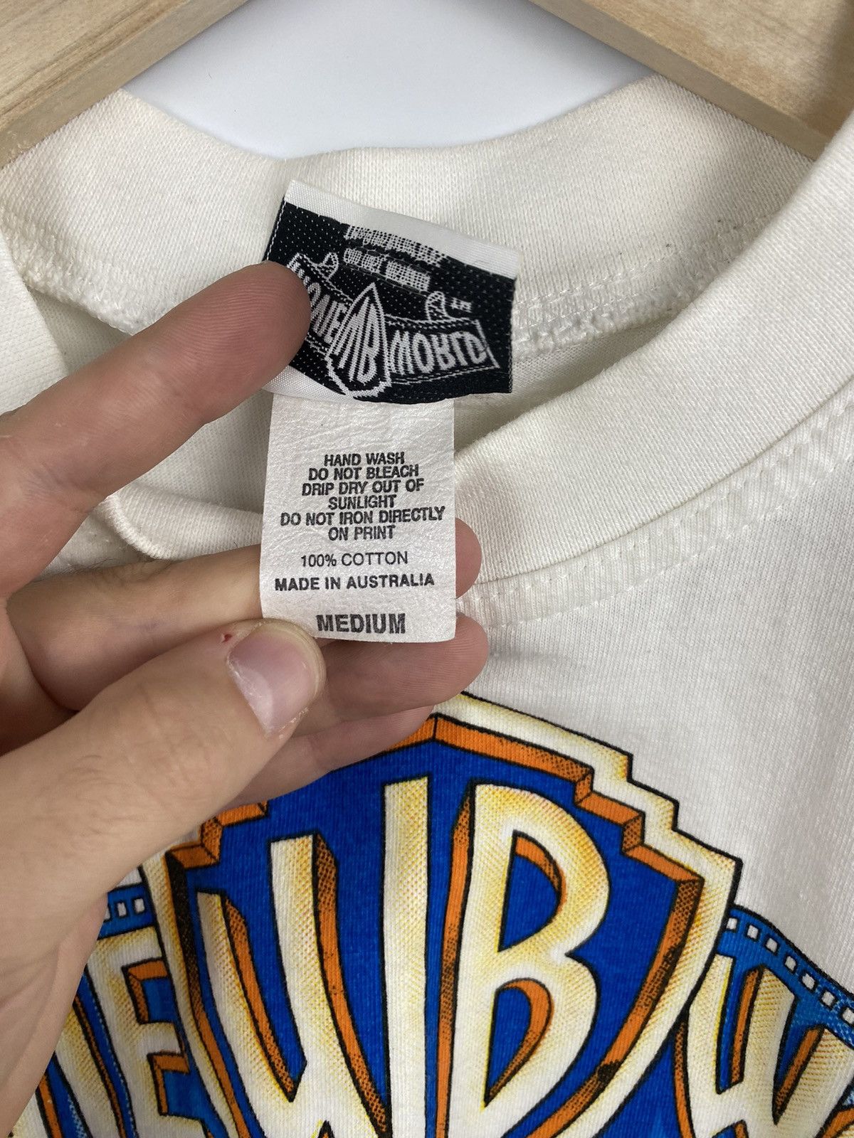 Warner Bros 🇦🇺 Vintage 1993 Tweety and Sylvester Movie World t-shirt rare Size US M / EU 48-50 / 2 - 7 Thumbnail