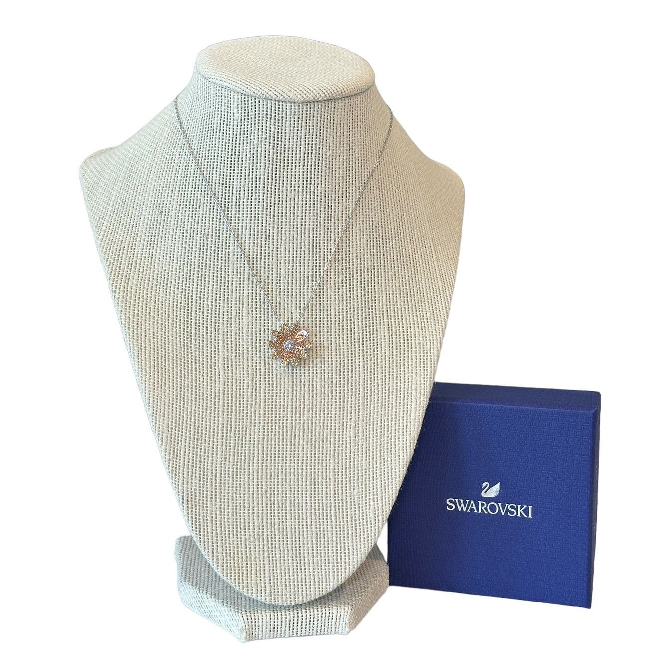 Swarovski Swarovski Eternal Flower pendant Flower, Multicolored Size ONE SIZE - 2 Thumbnail