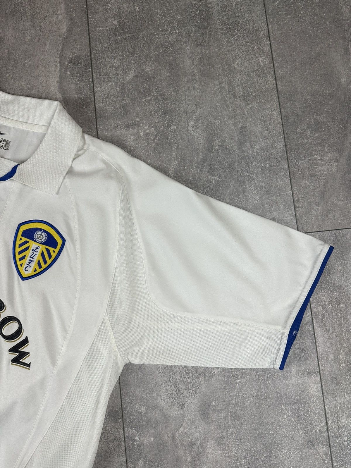 Nike Nike Leeds United 2002/03 Home Soccer Jersey Size US L / EU 52-54 / 3 - 12 Thumbnail