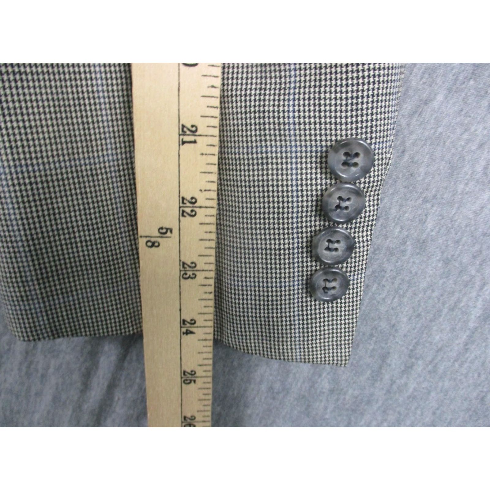 Tommy Hilfiger VINTAGE Tommy Hilfiger Mens Blazer Sport Coat Houndstooth Windowpane Gray 90s Made USA 3-Button Notch Lapel Regular 2 Piece Size 46R - 5 Thumbnail