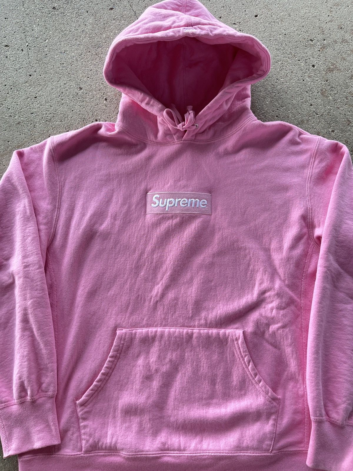 Supreme Supreme Pink Box Logo Hooded Sweatshirt Bogo Size US M / EU 48-50 / 2 - 2 Thumbnail