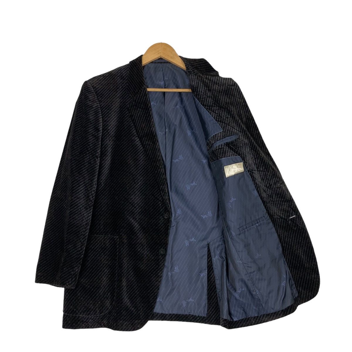 Japanese Brand Royal Volunt Niedieck Briliant Velvet Suit Jacket #0942-C42 Size US M / EU 48-50 / 2 - 8 Thumbnail