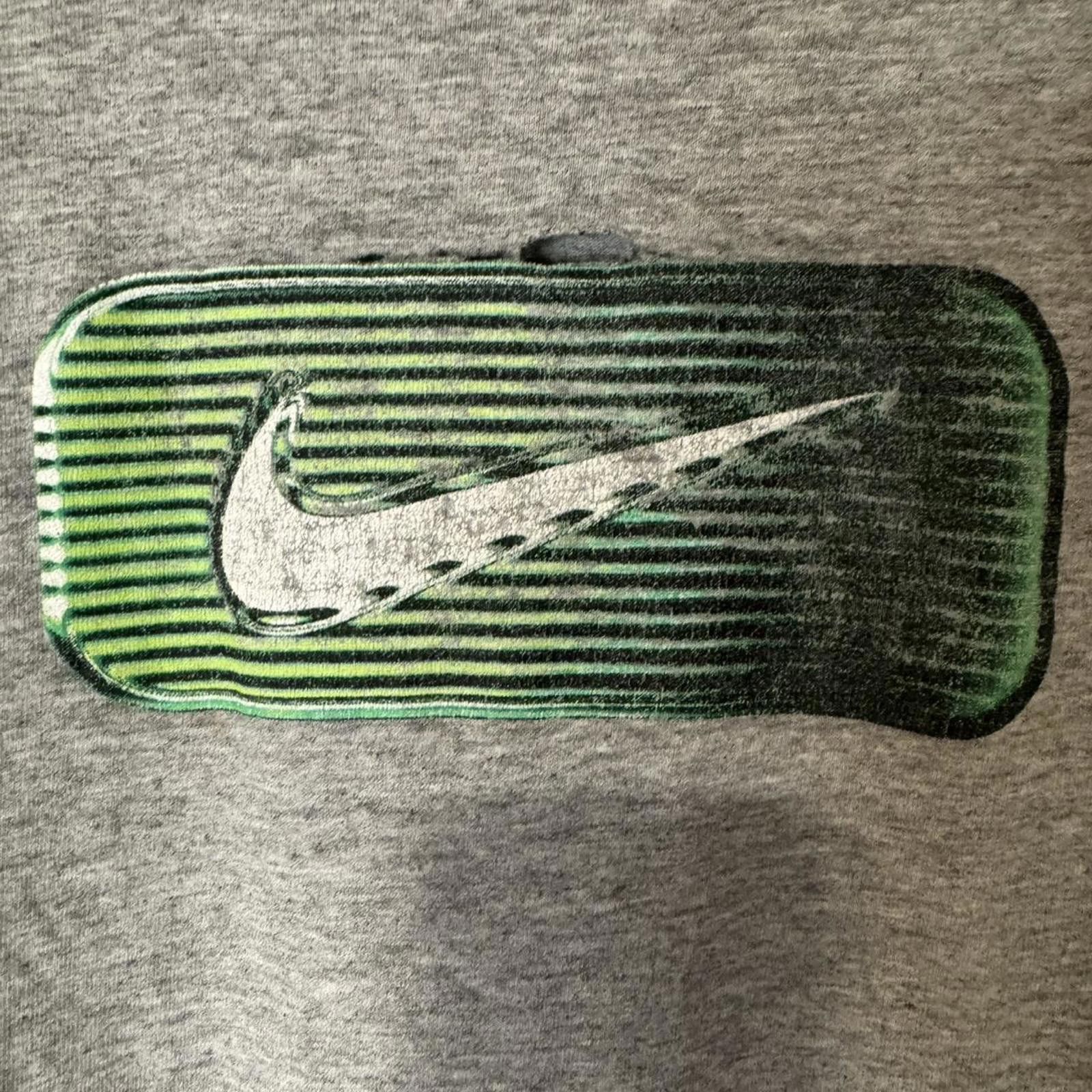Nike Grey Nike vintage T-shirt nike Size US L / EU 52-54 / 3 - 3 Thumbnail