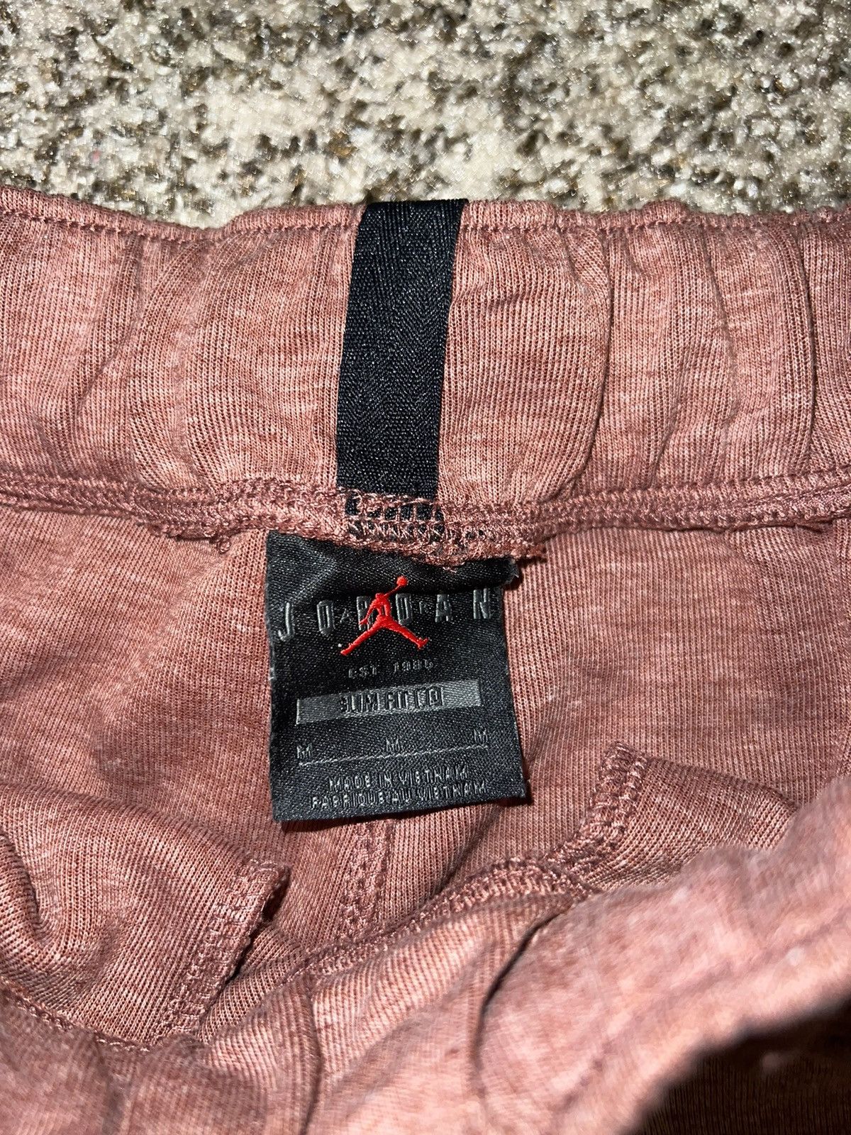 Jordan Brand × Nike Air Jordan Fleece Tech Pants Light Maroon Size Medium Size US 34 / EU 50 - 2 Thumbnail