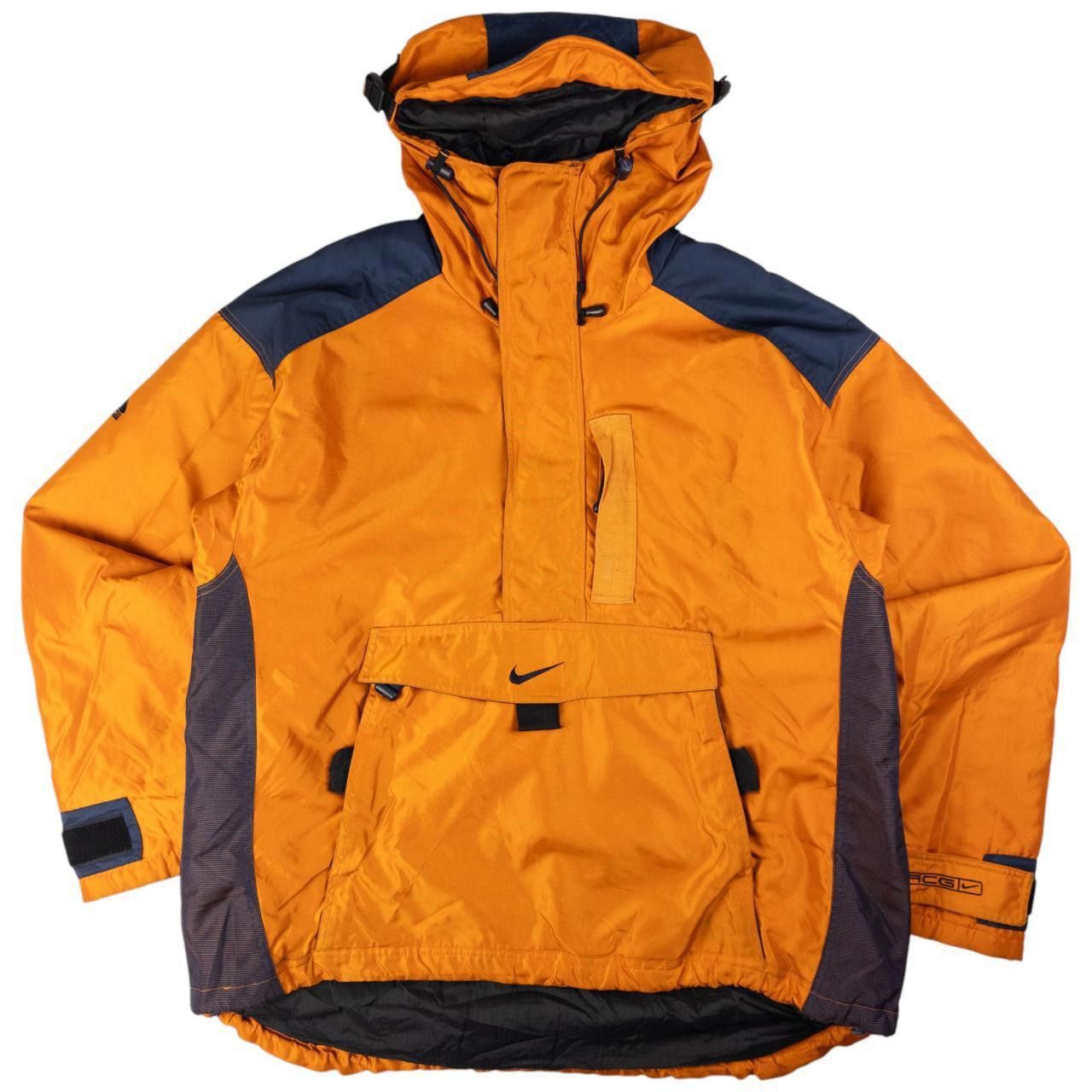 Nike Vintage Nike ACG Center Swoosh Waterproof Jacket Size XL Size US XL / EU 56 / 4 - 1 Thumbnail