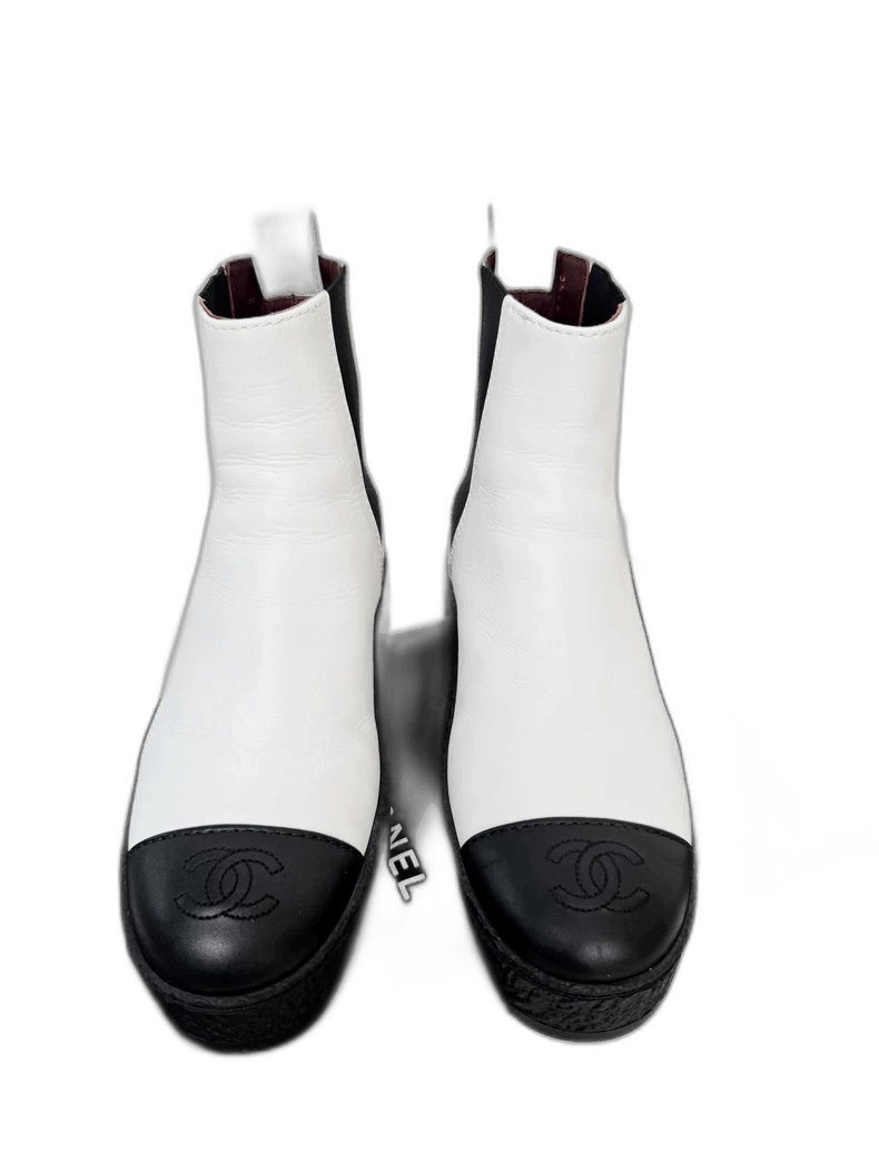 Chanel Chelsea Boots Size 37.5 For Sale -2505