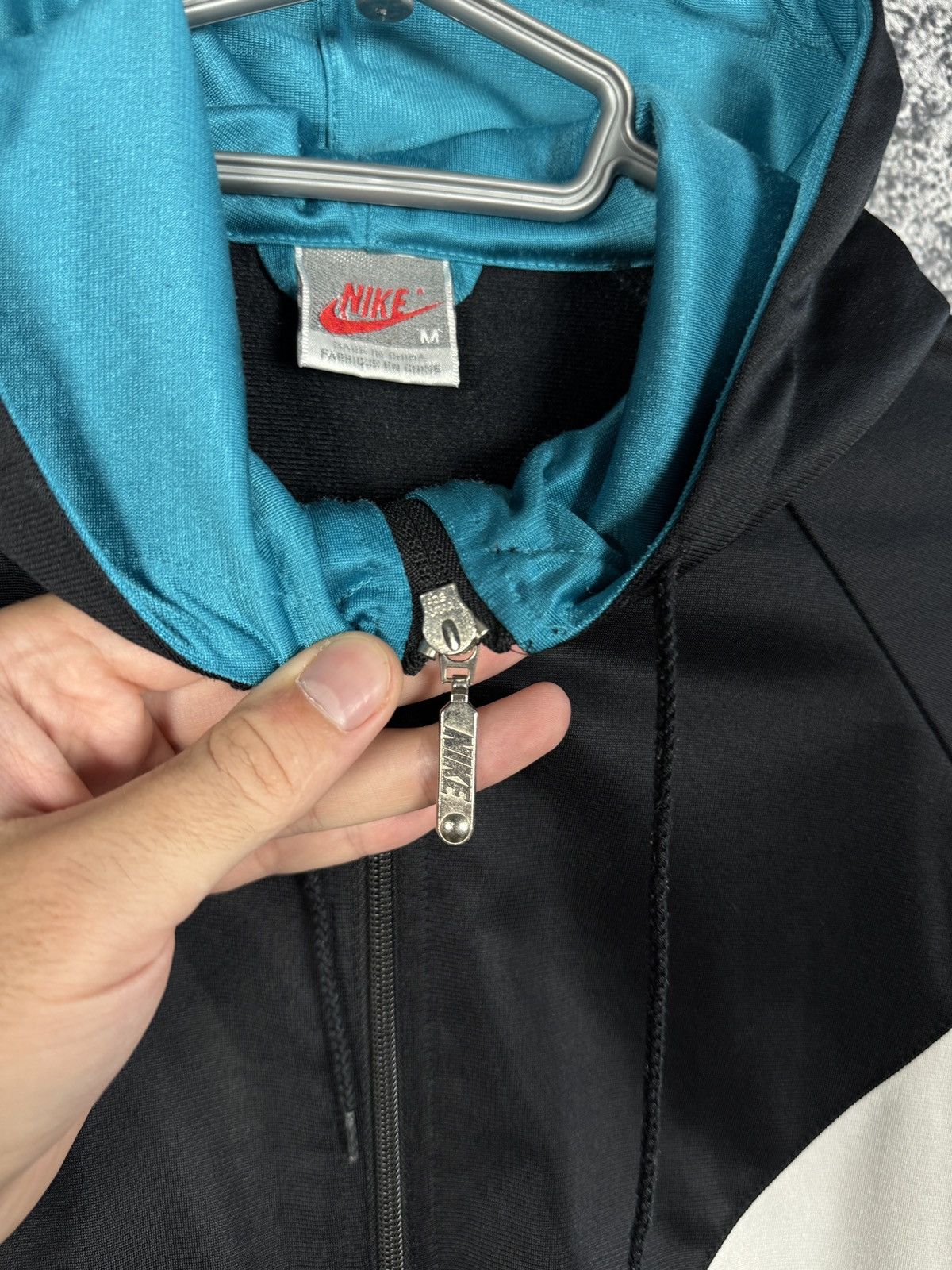 Nike Vintage 90s Nike USA Zip Up Hoodie Beaverton Oregon Size M Size US M / EU 48-50 / 2 - 11 Thumbnail