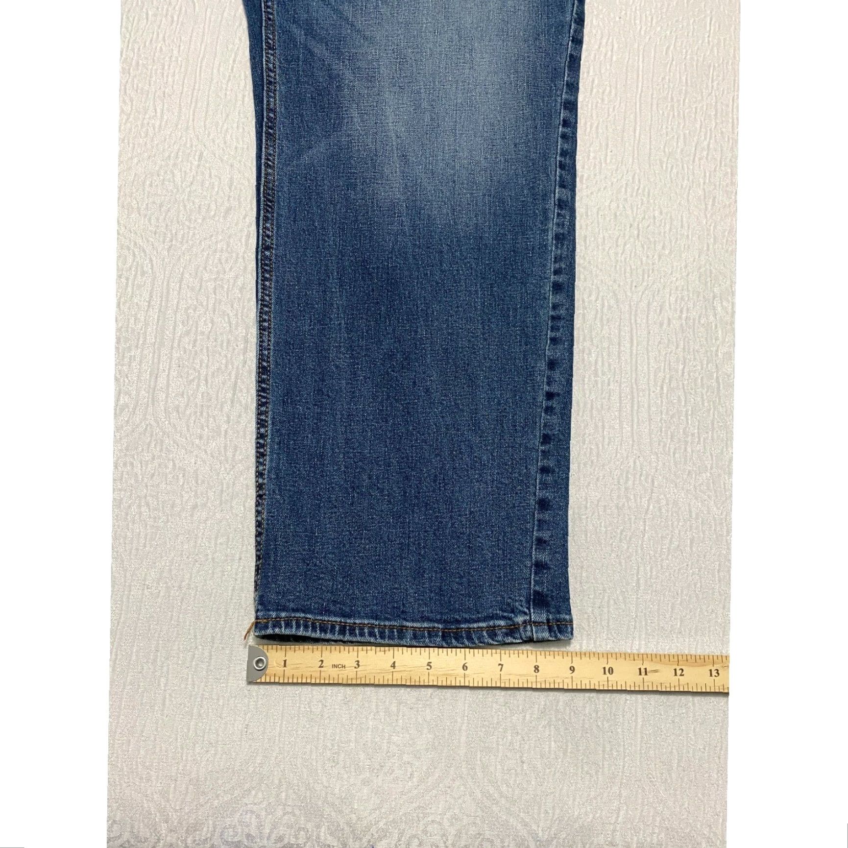 Old Navy Old Navy Jeans Men 38x30 Medium Wash Denim Straight Loose 5-Pocket Denim Stretch Pockets Jeans Men Size US 38 / EU 54 - 6 Thumbnail