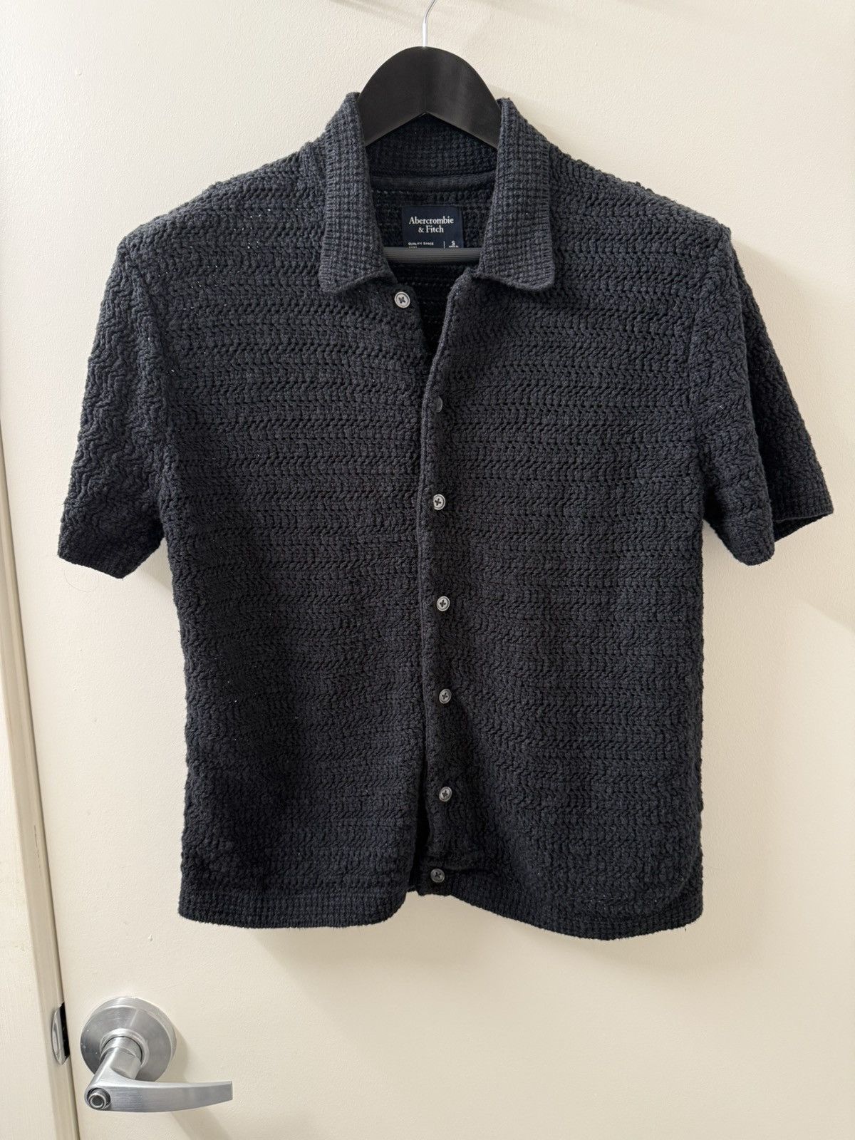 Abercrombie & Fitch Abercrombie Black Knit Button Down Shirt Mens S Cotton Size US S / EU 44-46 / 1 - 1 Thumbnail