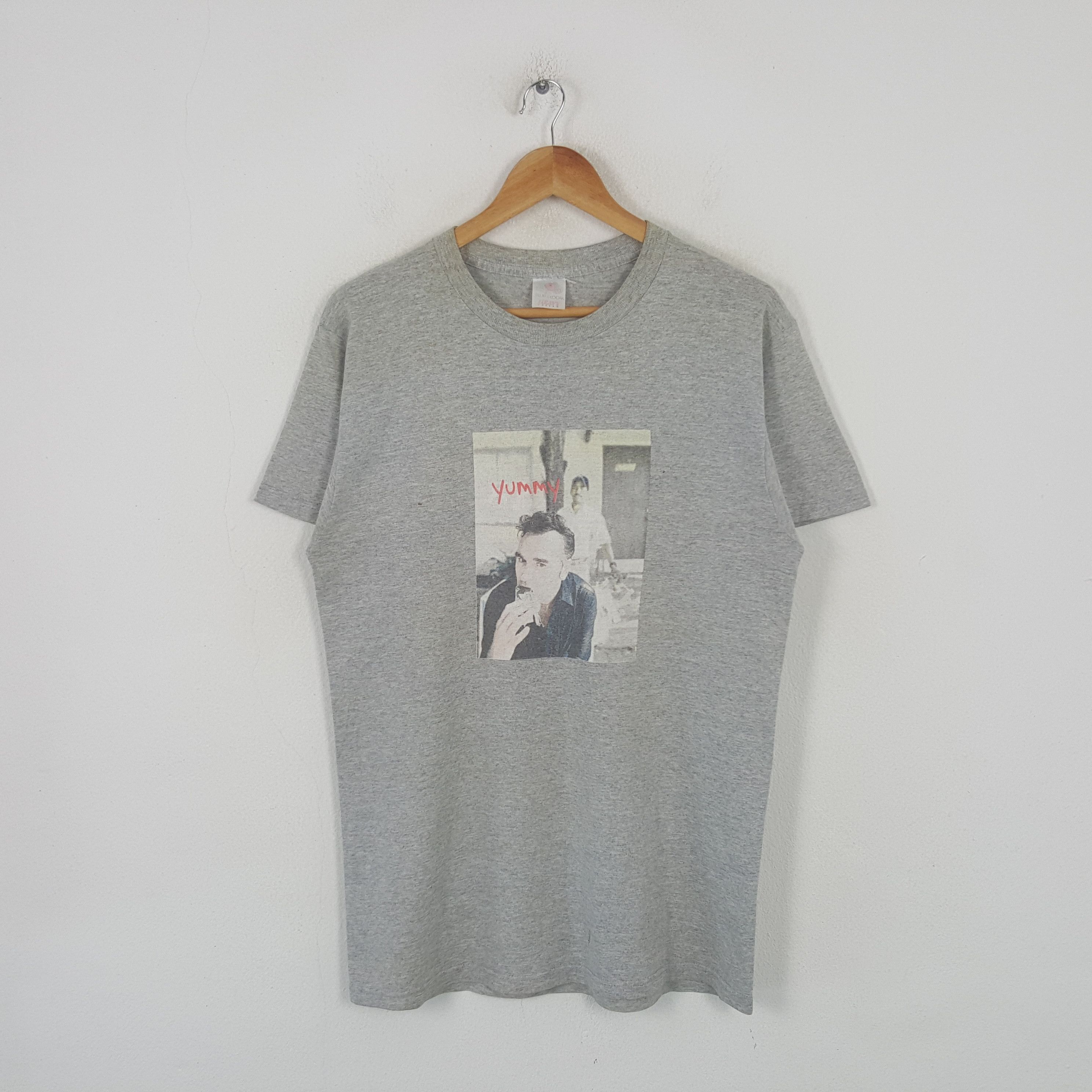 Band Tees Vintage Morrissey Yummy Album Singer Songwriter Tshirt Size US M / EU 48-50 / 2 - 1 Thumbnail