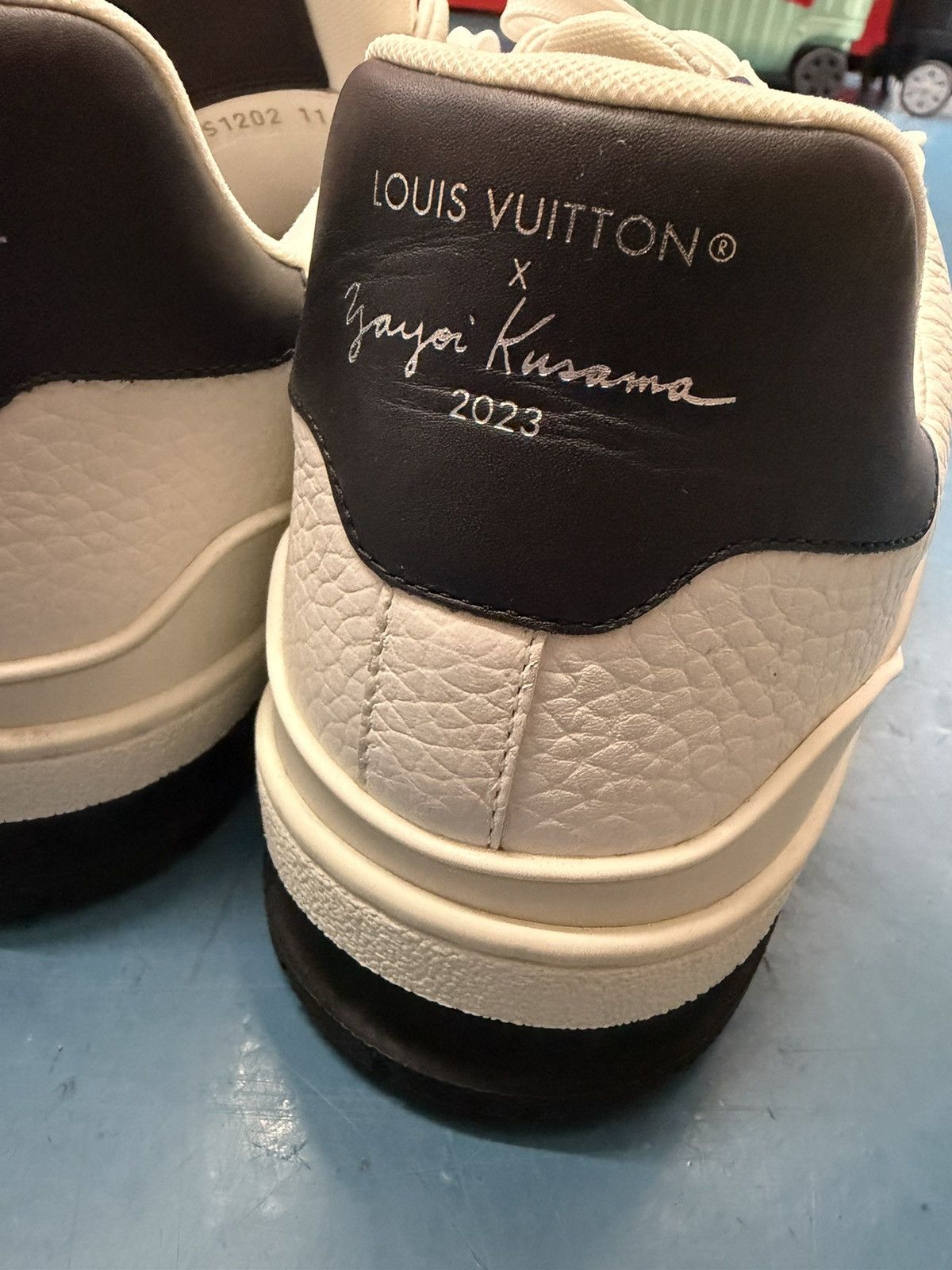 Louis Vuitton LOUIS VUITTON X YAYOI SNEAKERS Size US 12 / EU 45 - 3 Thumbnail