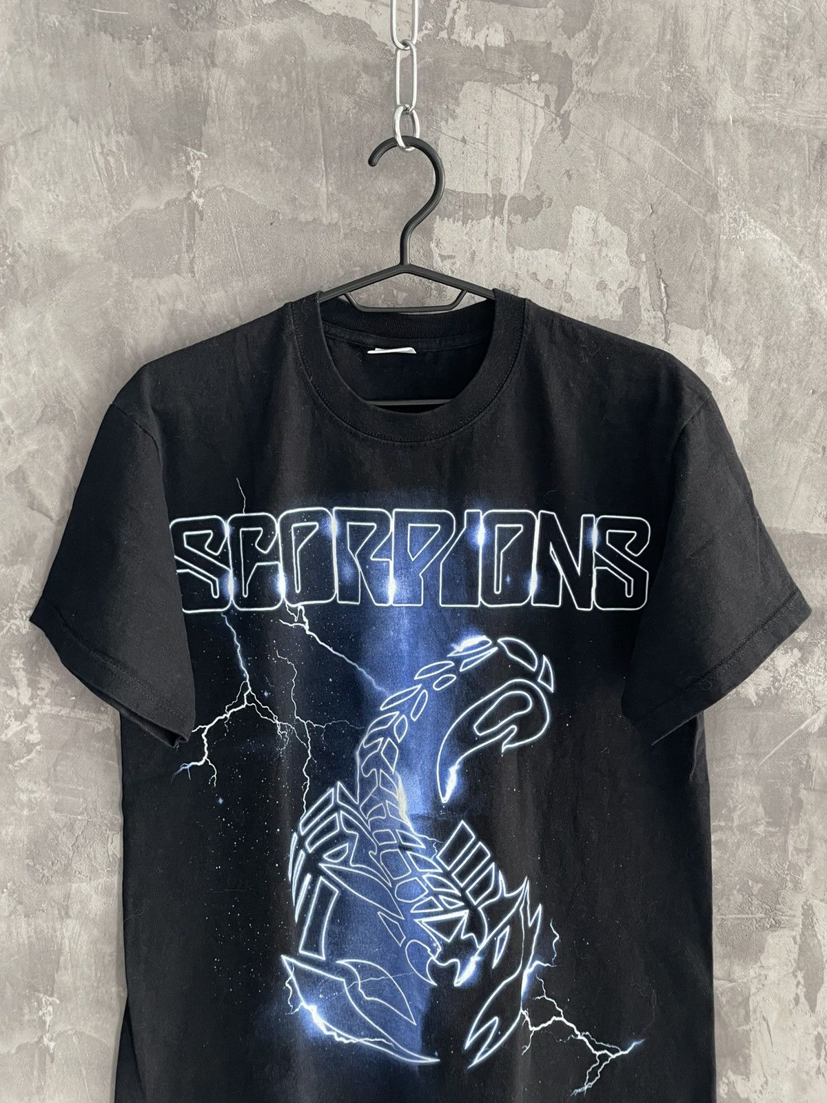 Band Tees × Vintage Vintage 90s Scorpions Spell Out Logo Band T shirt Size US M / EU 48-50 / 2 - 3 Thumbnail