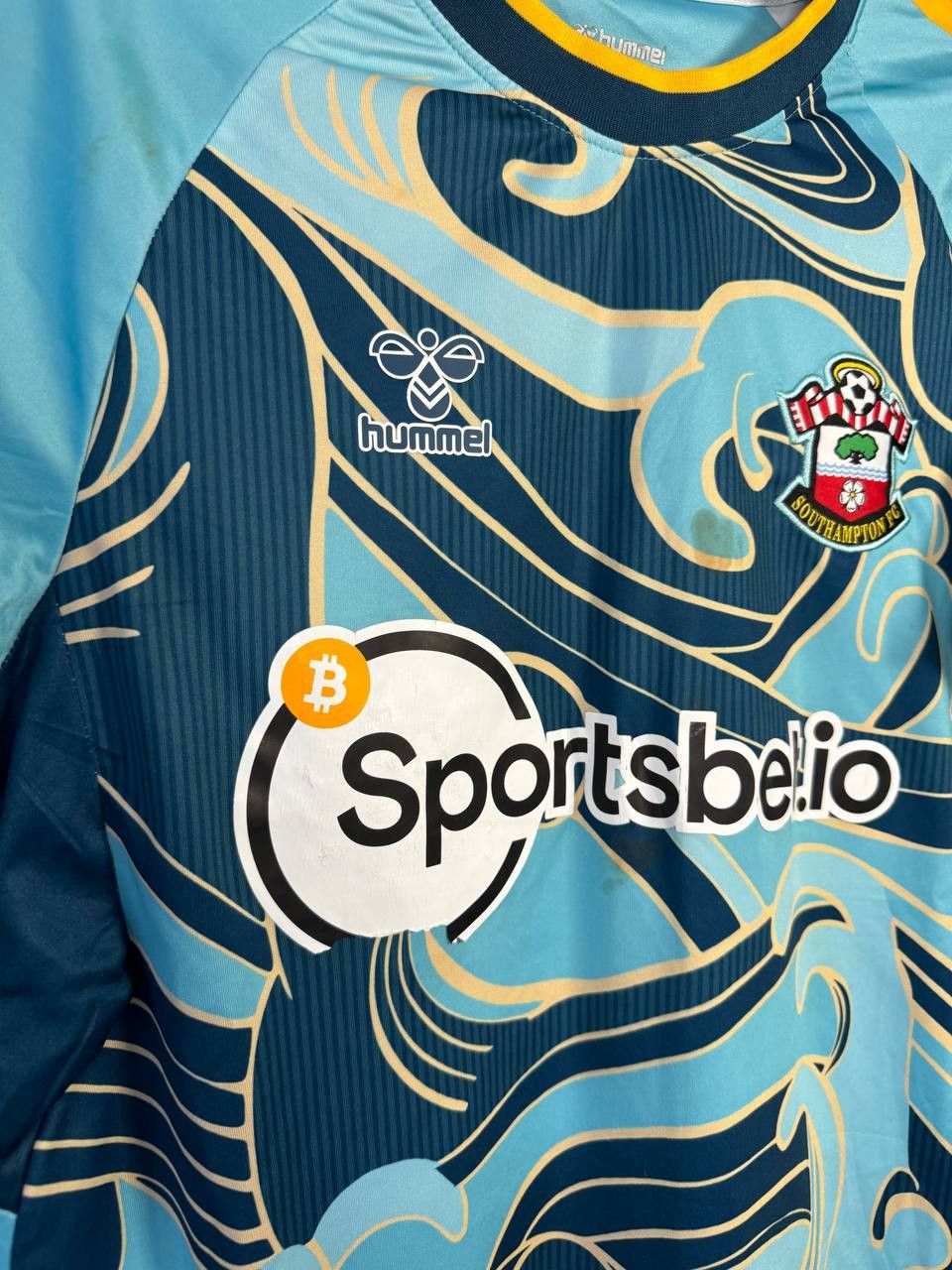 Hummel × Vintage Vintage Southampton 2022/23 Hummel Soccer Jersey Size US S / EU 44-46 / 1 - 8 Thumbnail