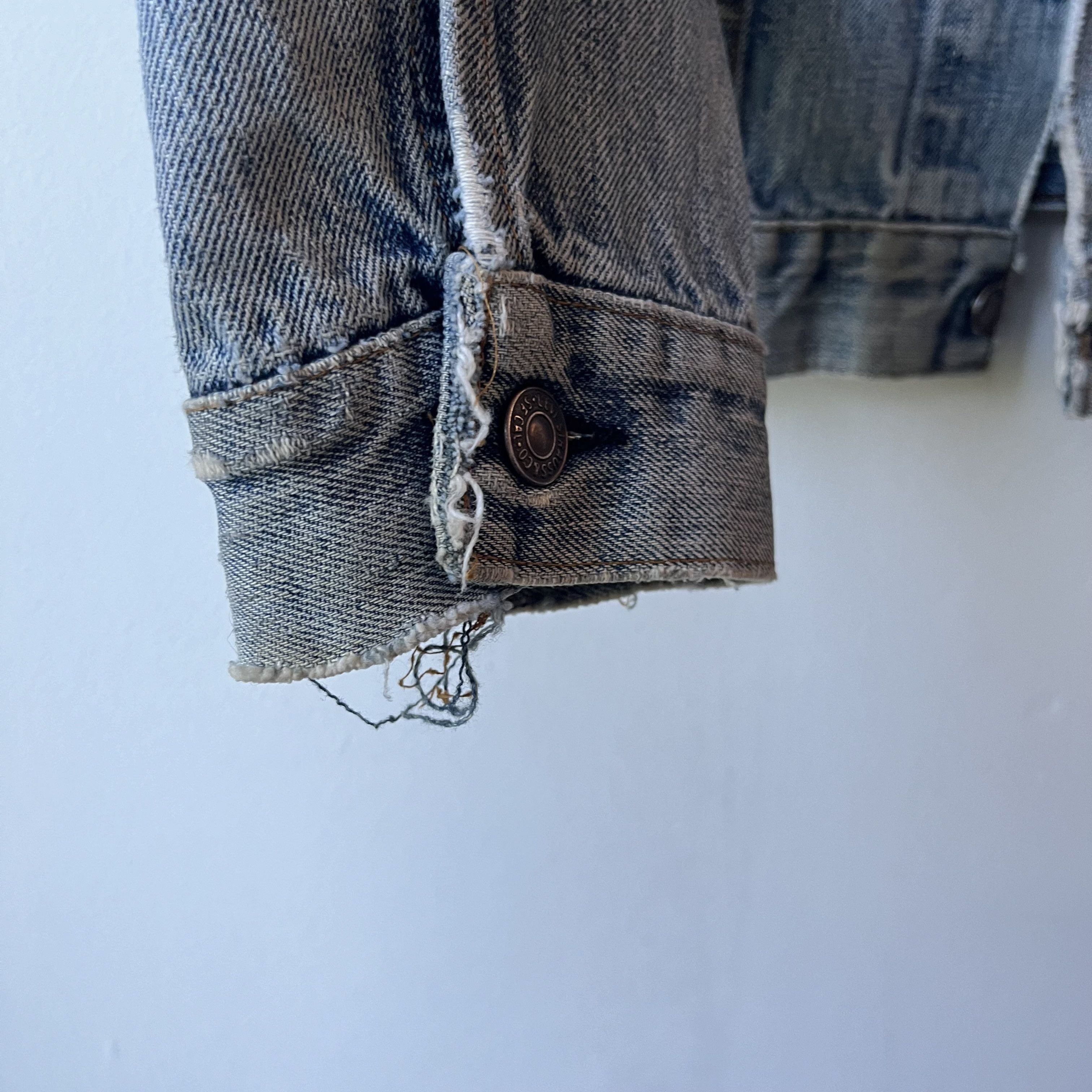 Levi's × Levi's Vintage Clothing Repaired Vintage Levi’s Denim Jacket Thrashed Size US M / EU 48-50 / 2 - 7 Thumbnail