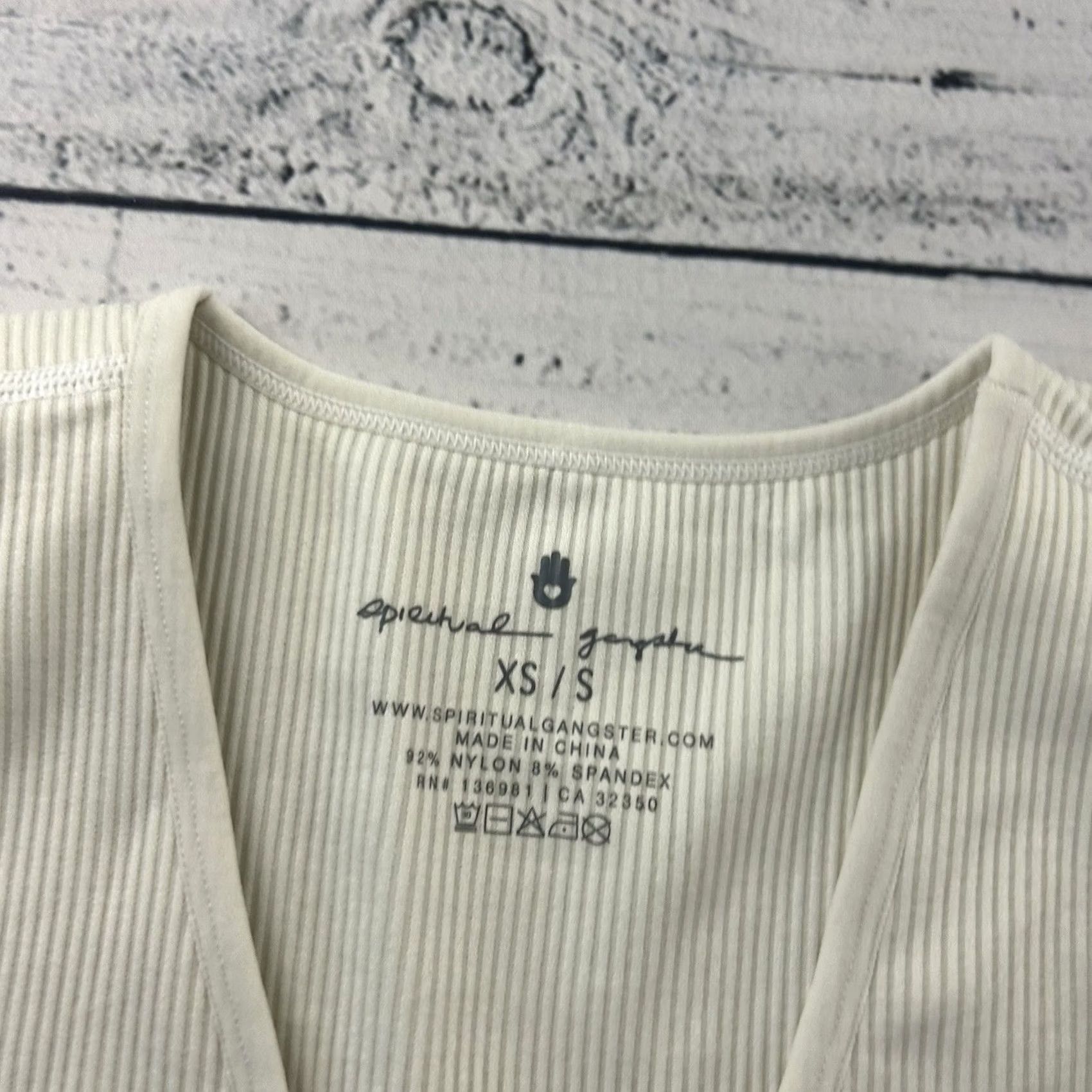 Spiritual Gangster Spiritual Gangster Sleeveless Metta Plunge Brami Top XS/S Ivory V-Neck Womens Tank PP Size XS / US 0-2 / IT 36-38 - 3 Thumbnail