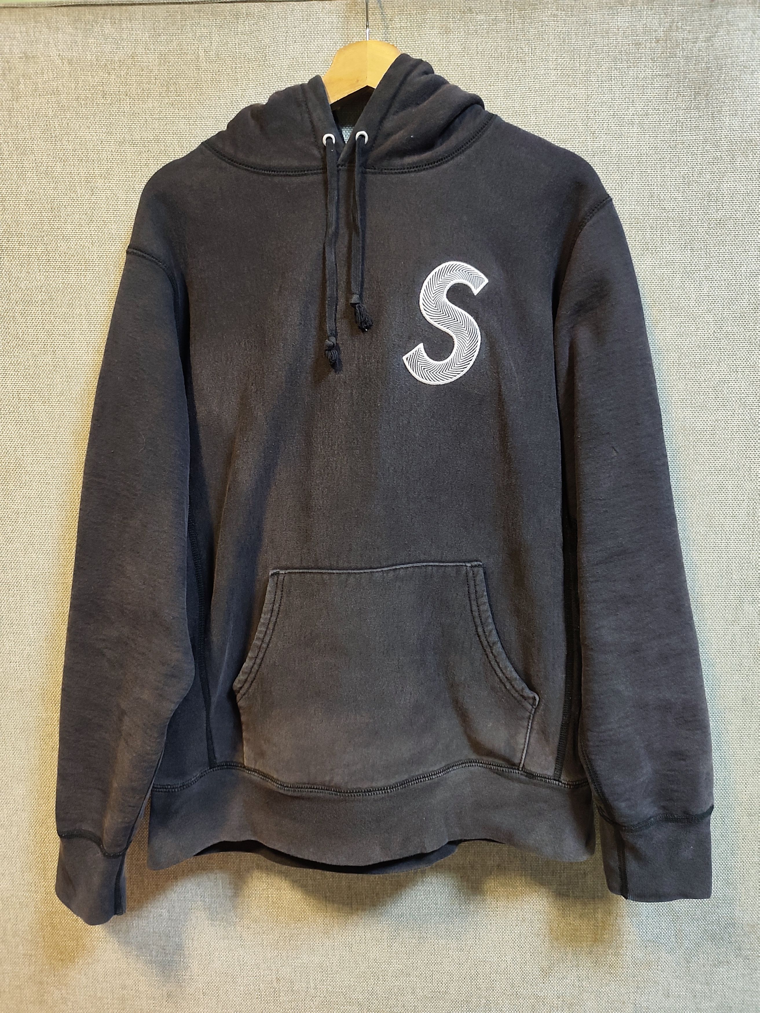 Supreme FW18 Supreme (S) Logo Sunfaded Hoodie Size US M / EU 48-50 / 2 - 1 Thumbnail