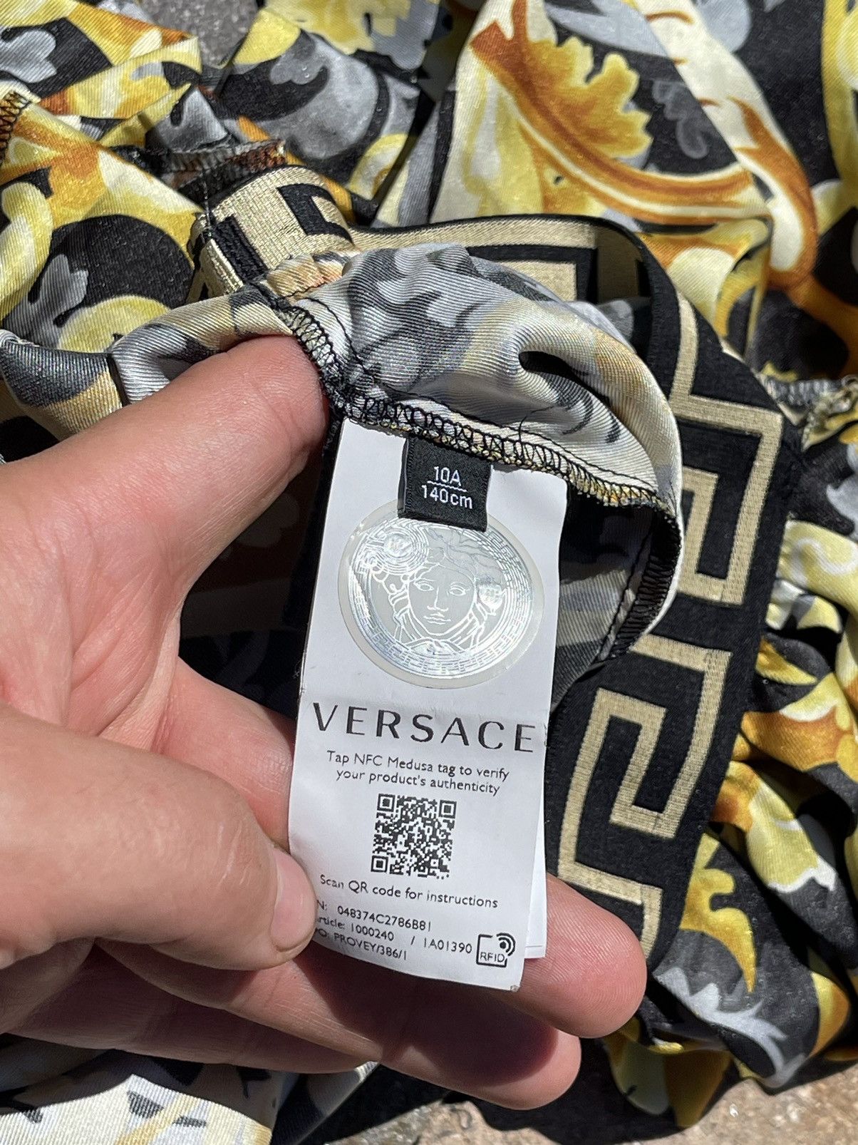 Versace Versace baroque style print mini skirt Size 25" / US 0 / IT 36 - 9 Thumbnail