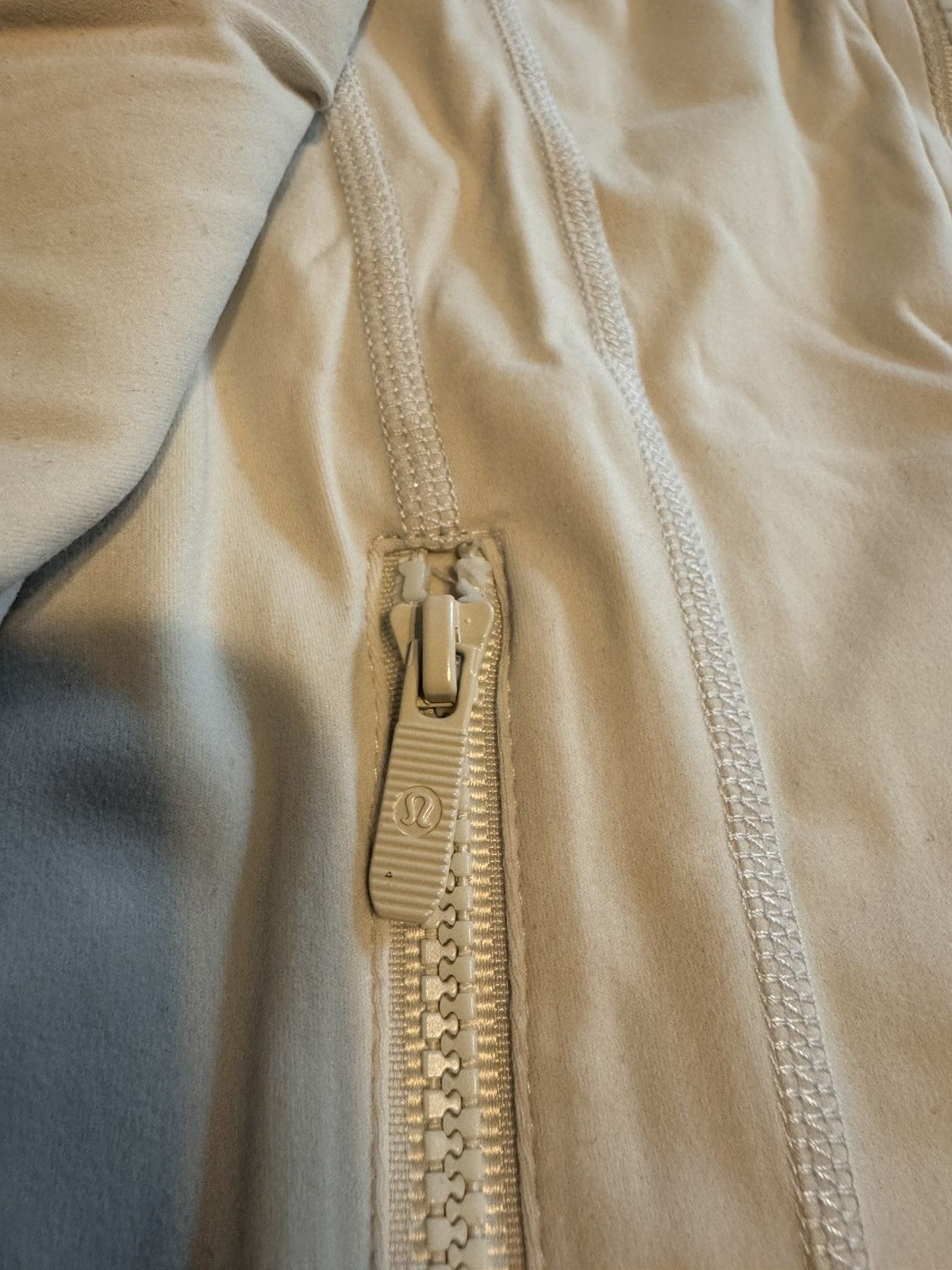 Lululemon Lulu Nulu define jacket Size S / US 4 / IT 40 - 5 Thumbnail