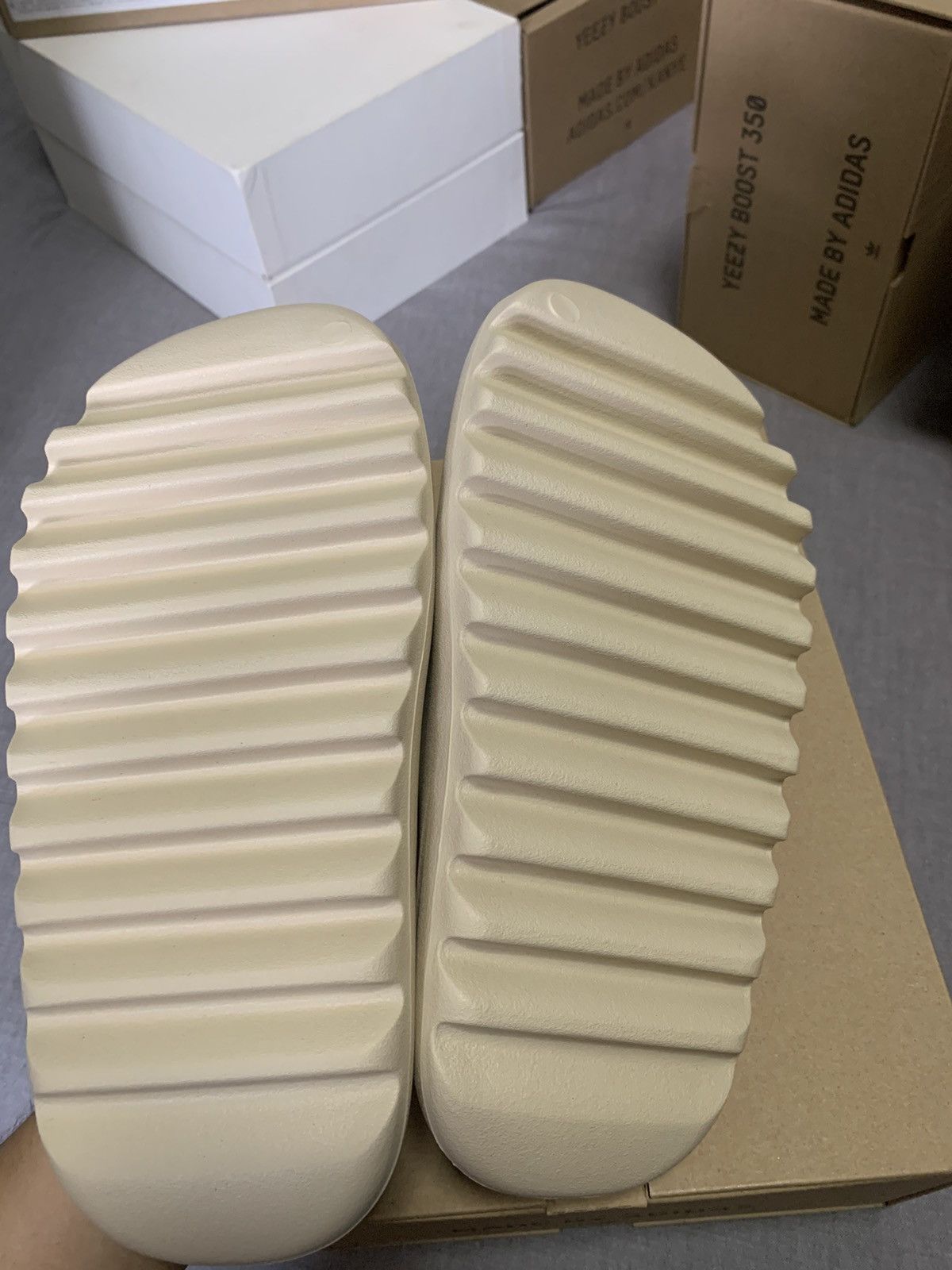 Adidas × Yeezy Adidas Yeezy Slide Bone Size US 7 / EU 40 - 6 Thumbnail
