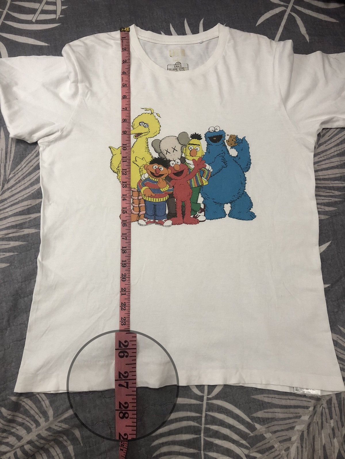 Kaws × Uniqlo Kaws x Sesame Street x Uniqlo Size US L / EU 52-54 / 3 - 4 Thumbnail