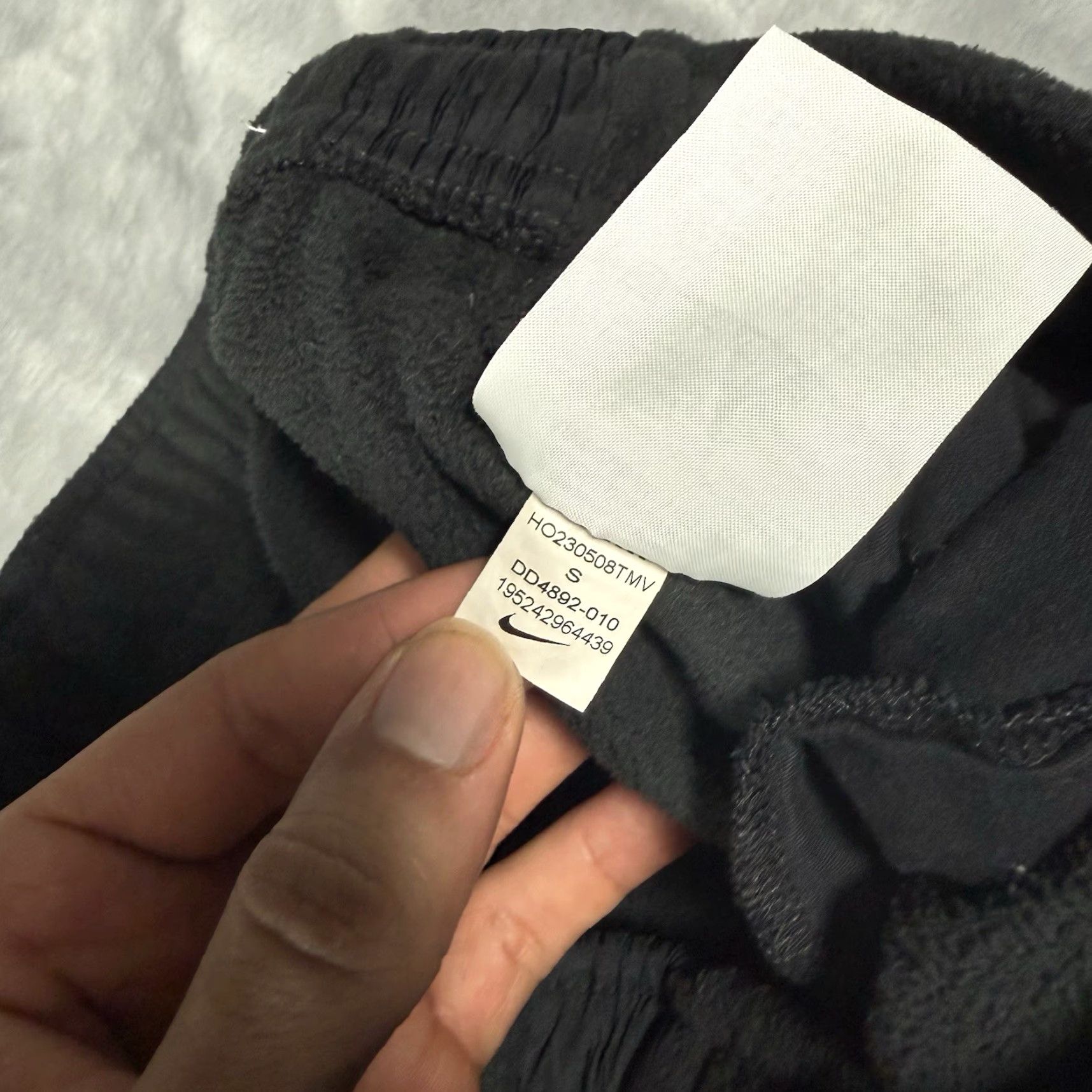Nike Nike Sportswear Essential Fleece Jogger Pants Mens S 27” Tapered Fit Black Faded 27 Inseam Size US 29 - 6 Thumbnail
