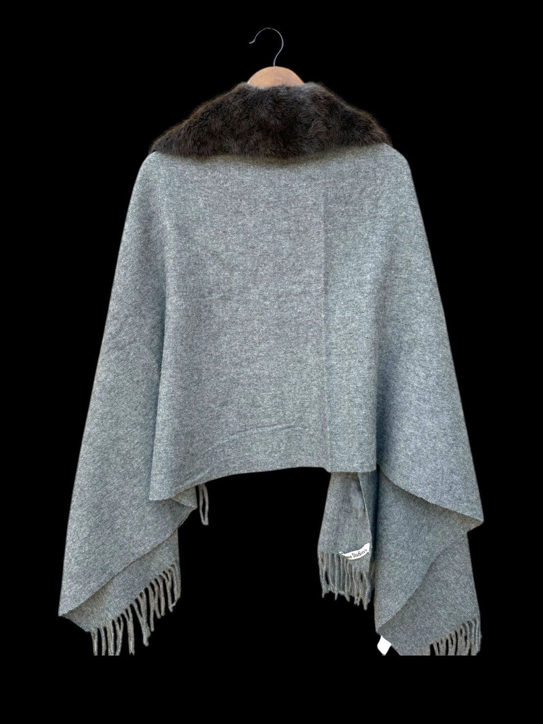 Acne Studios Acne Studios Fur Collar Wool Cape Poncho Size XL / US 12-14 / IT 48-50 - 8 Thumbnail