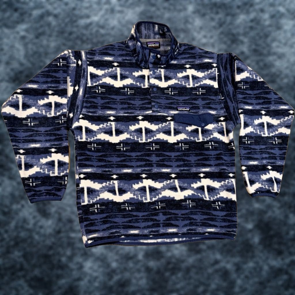 Patagonia Patagonia Snap T Fleece Jacket Mens M Blue Geometric 80s 90s Outdoor Hiking Classic Logo Pocket Collar Size US M / EU 48-50 / 2 - 1 Thumbnail