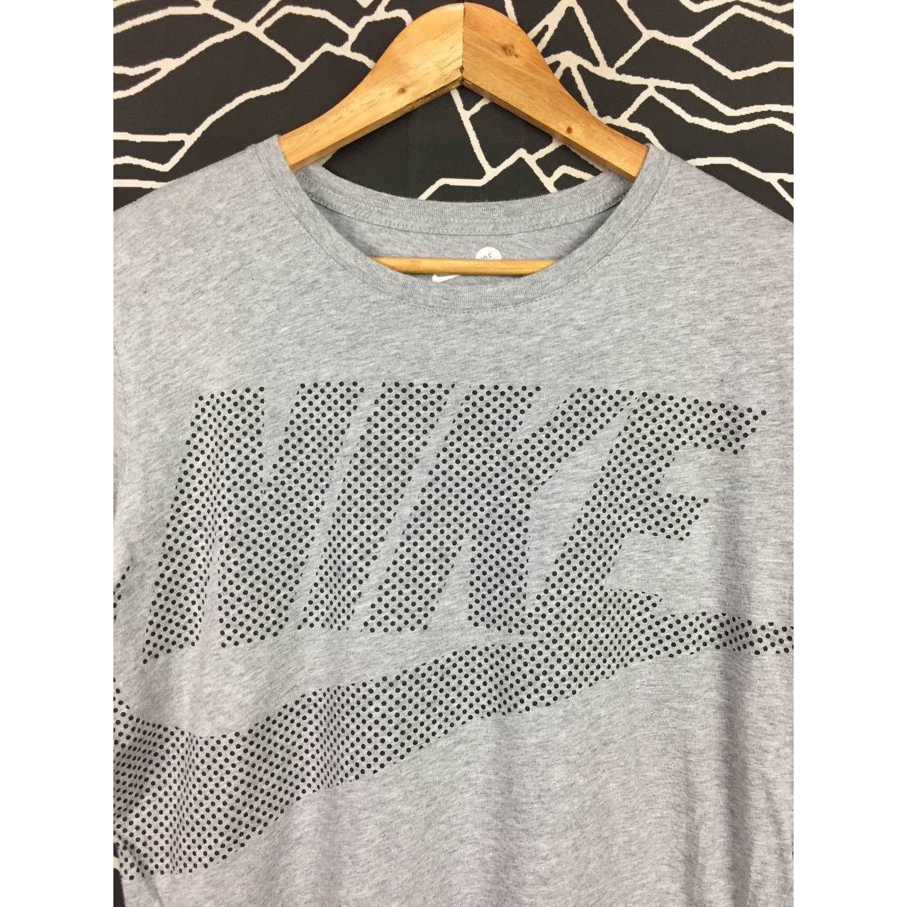 Nike Nike Swoosh Big Logo Spell Out Tee Size M Size US M / EU 48-50 / 2 - 3 Thumbnail
