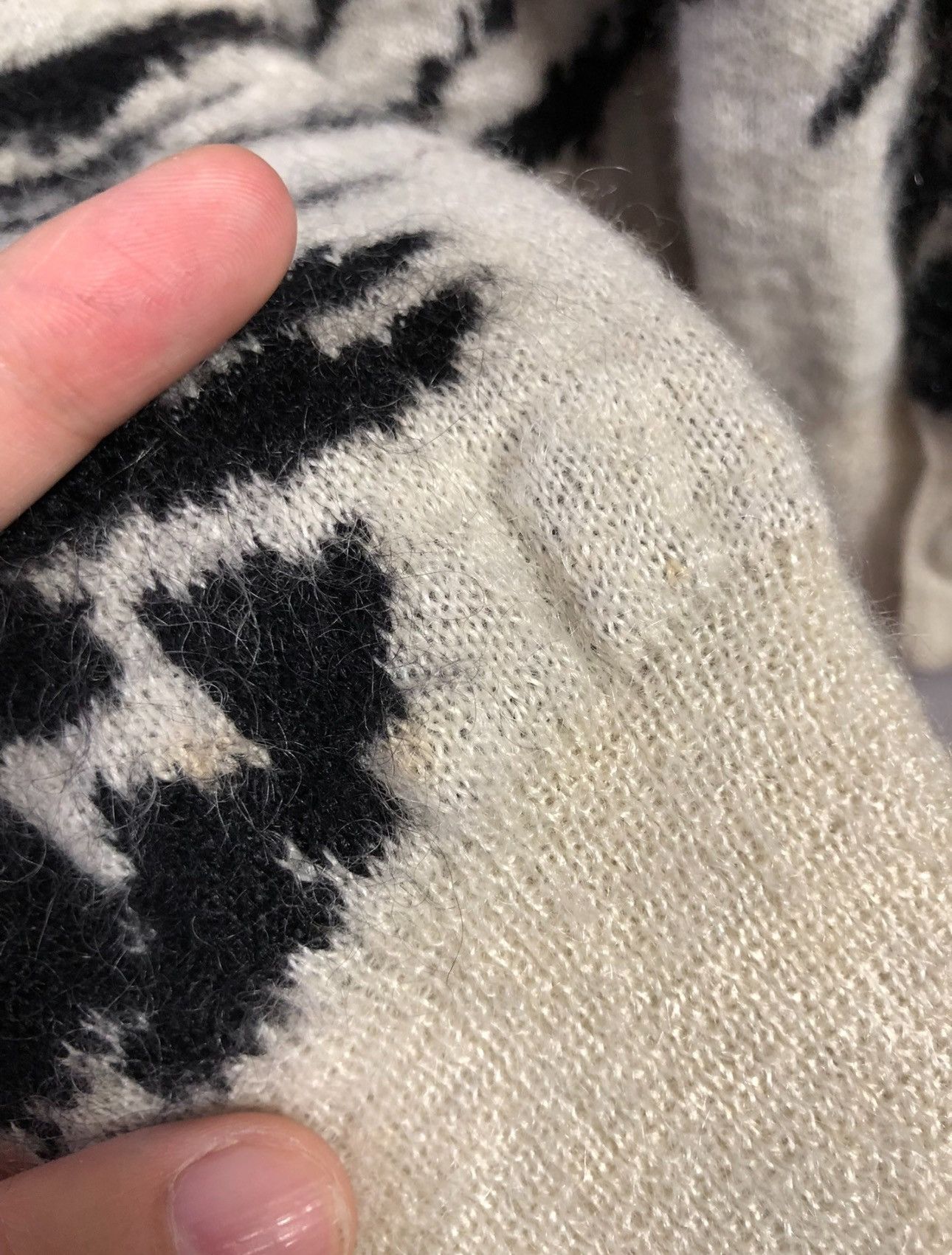 Saint Laurent Paris Saint Laurent Paris Mohair Zebra Cardigan Sz.M Size US M / EU 48-50 / 2 - 4 Thumbnail