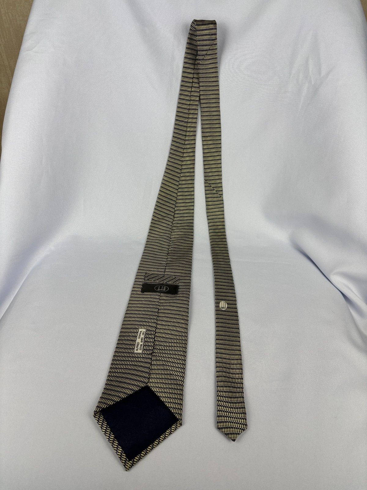 Alfred Dunhill Vintage Alfred Dunhill 100% Silk Tie Hand Made Size ONE SIZE - 6 Thumbnail