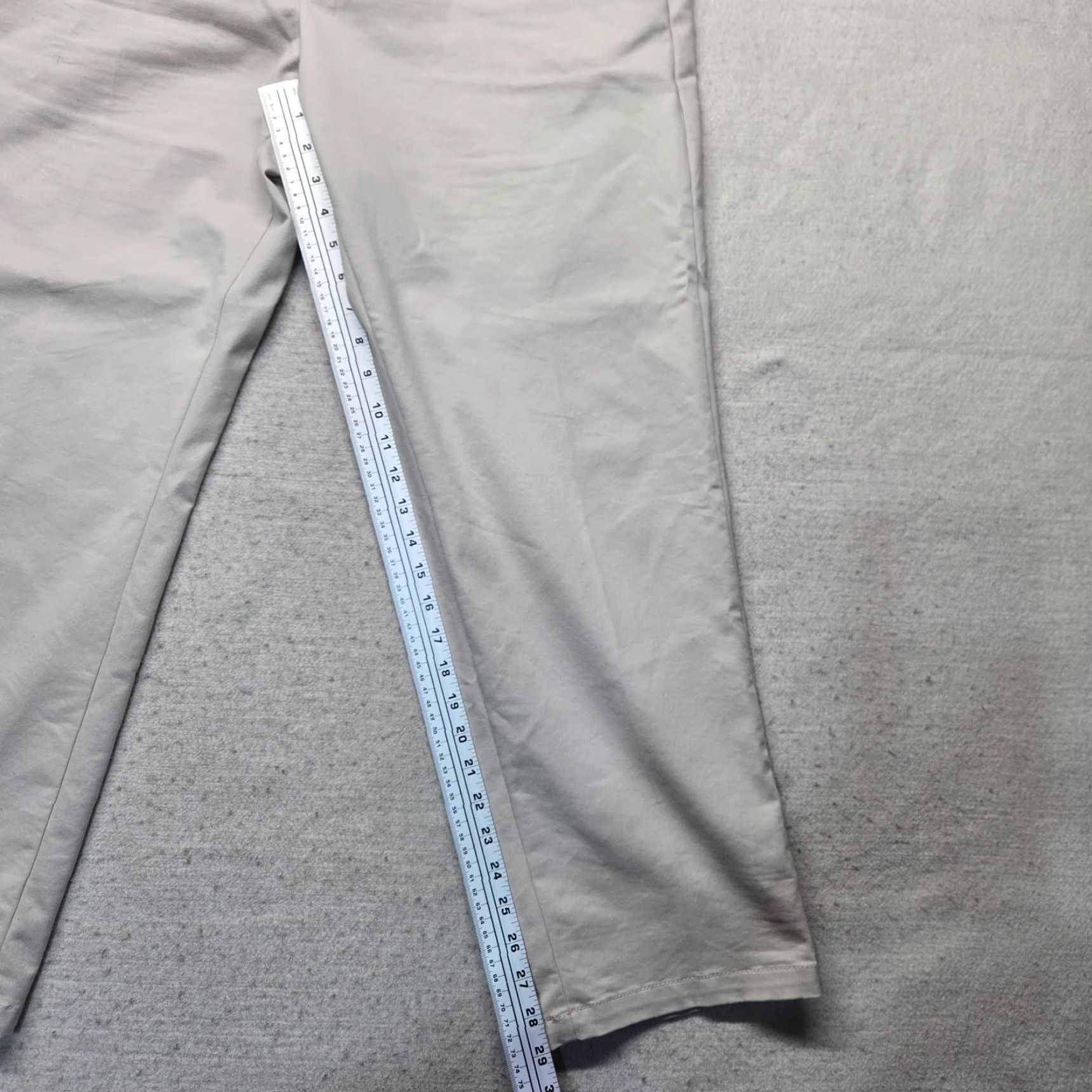 Izod IZOD Pants Khakis Beige 38x30 Adult Men Size Beige Khaki Straight Inseam 30 Men's Pants Size US 38 / EU 54 - 6 Thumbnail