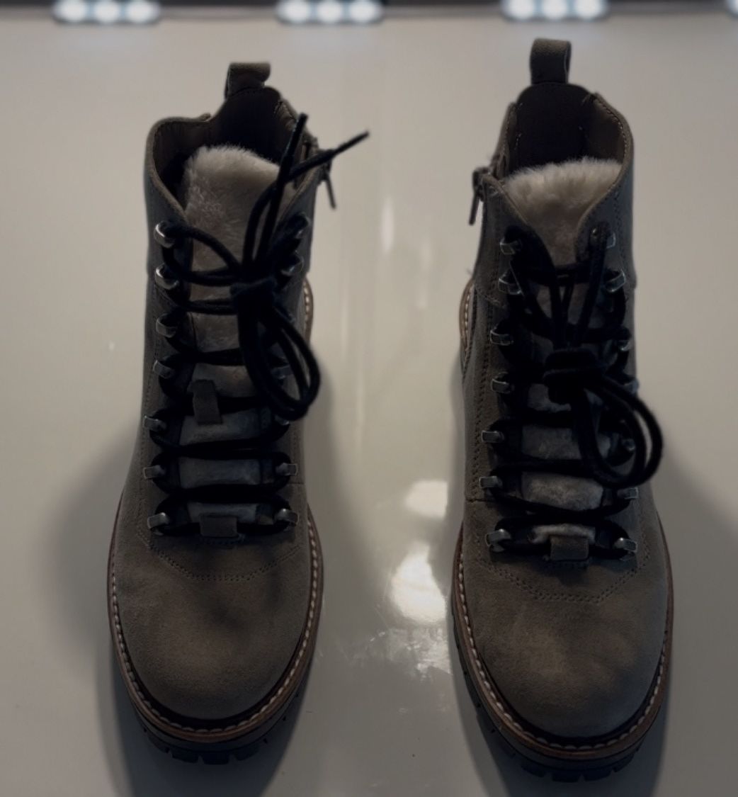 Vintage Chic Gray lace up ankle Boots Size US 6 / IT 36 - 10 Thumbnail