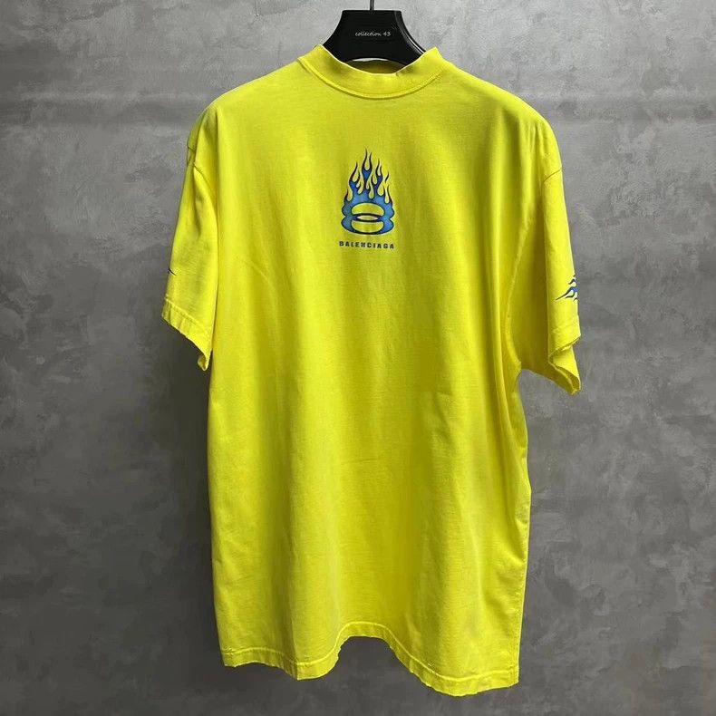 Balenciaga Balenciaga Yellow Logo Letter Printed Round Neck Sweatshir Size US M / EU 48-50 / 2 - 1 Thumbnail