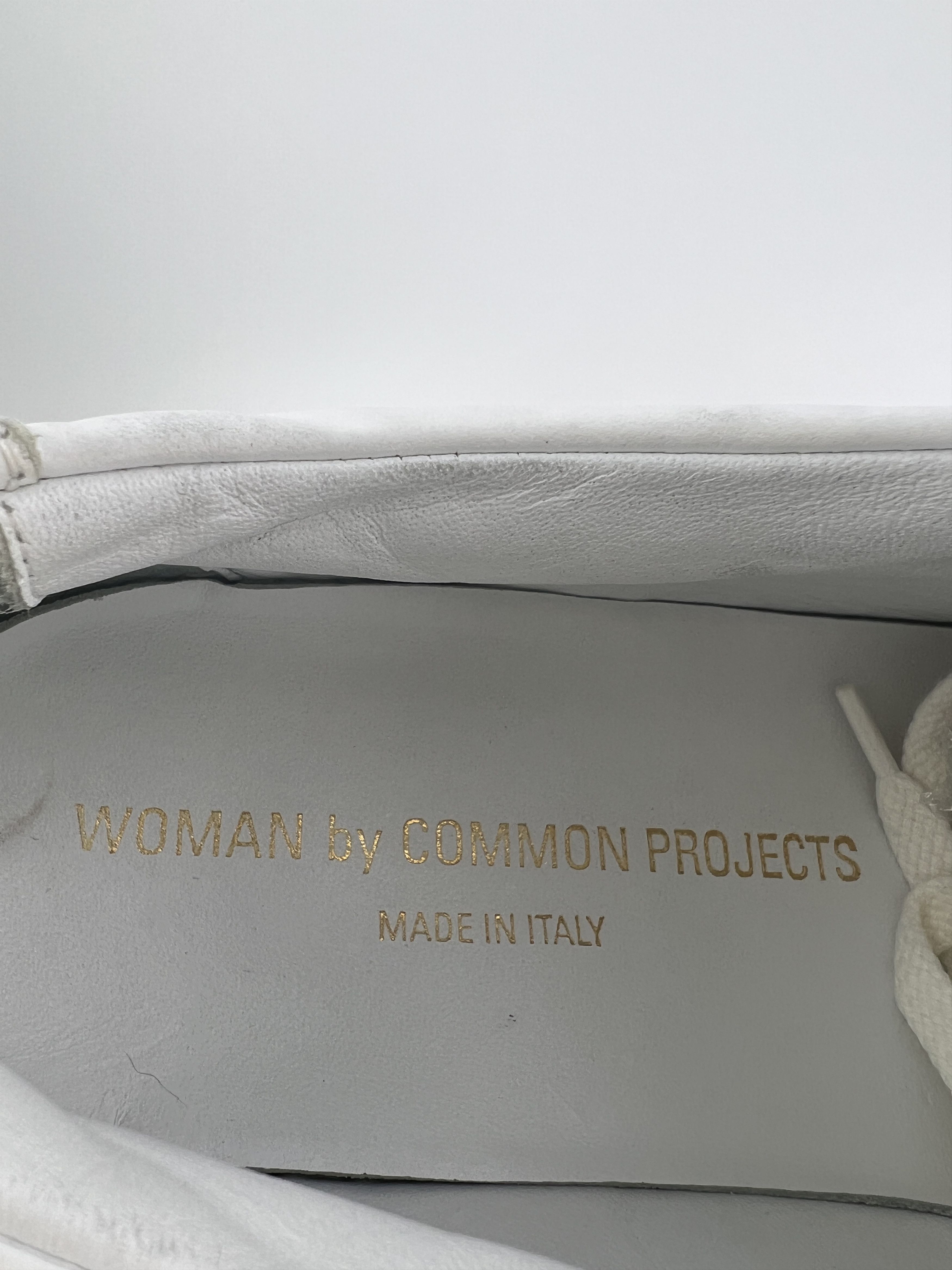 Common Projects Woman By Common Projects Achilles Low White Leather Shoes Size US 8 / IT 38 - 9 Thumbnail