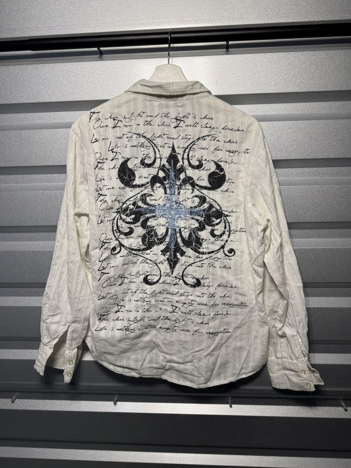 Other Y2K button up shirt Size US L / EU 52-54 / 3 - 1 Thumbnail