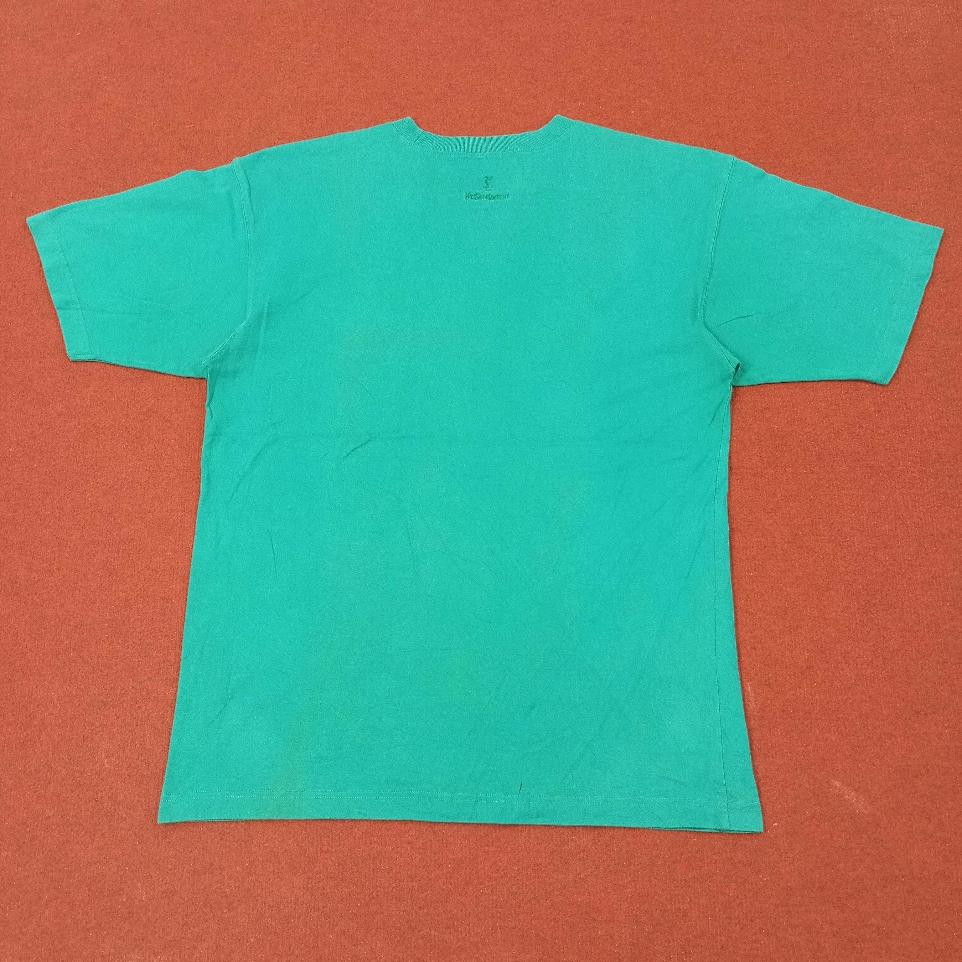 Yves Saint Laurent Yves Saint Laurent YSL Pocket Design Tshirt c239n21 Size US L / EU 52-54 / 3 - 5 Thumbnail