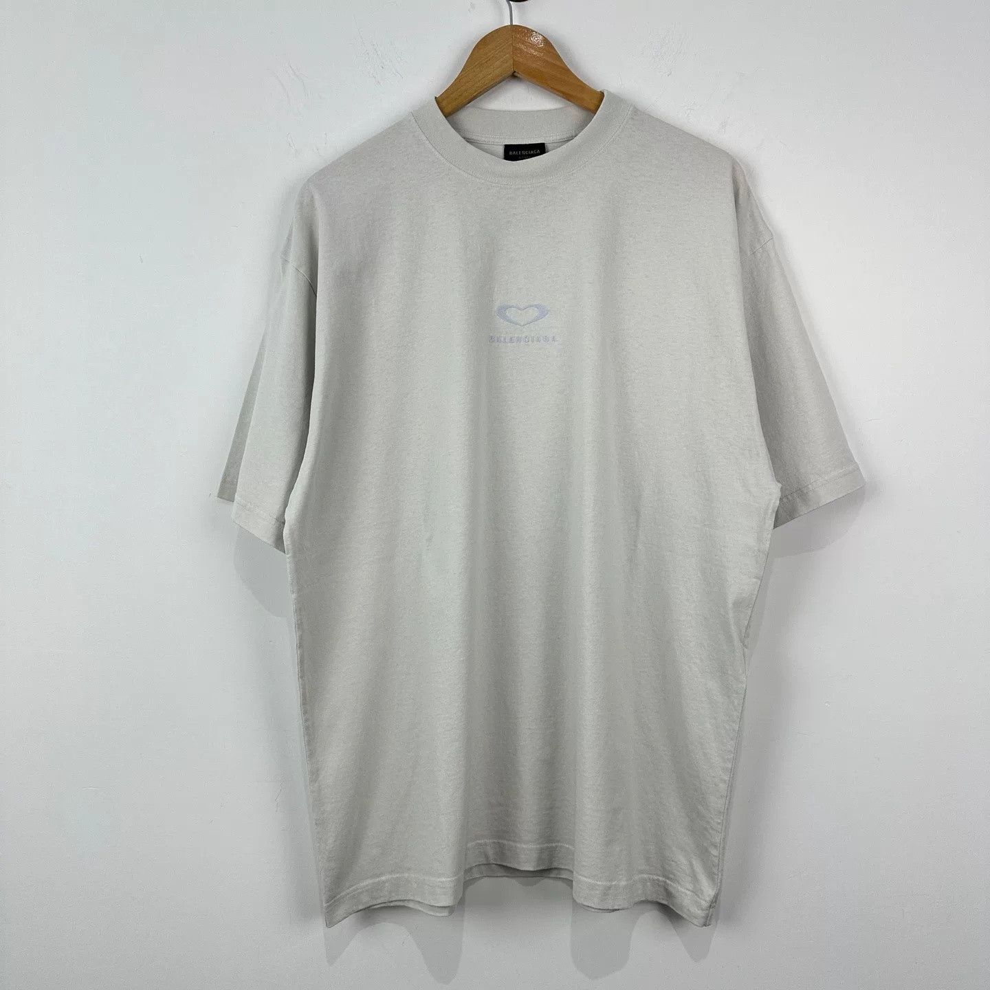 Balenciaga Balenciaga FW25 Qixi Limited Short Sleeve Size US XXS / EU 40 - 1 Thumbnail