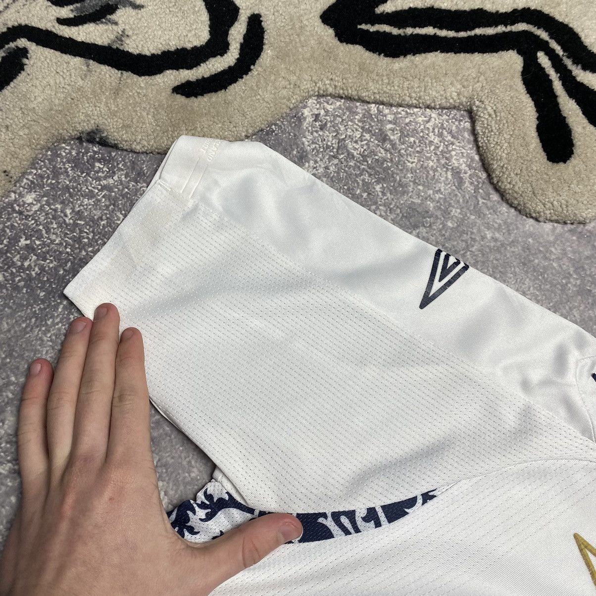 Umbro Vintage Umbro England 2007 National soccer jersey Size US M / EU 48-50 / 2 - 9 Thumbnail