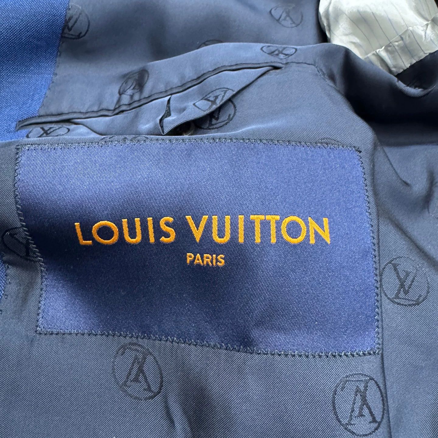 Louis Vuitton LV blue gray wool coat 48 Size US M / EU 48-50 / 2 - 2 Thumbnail