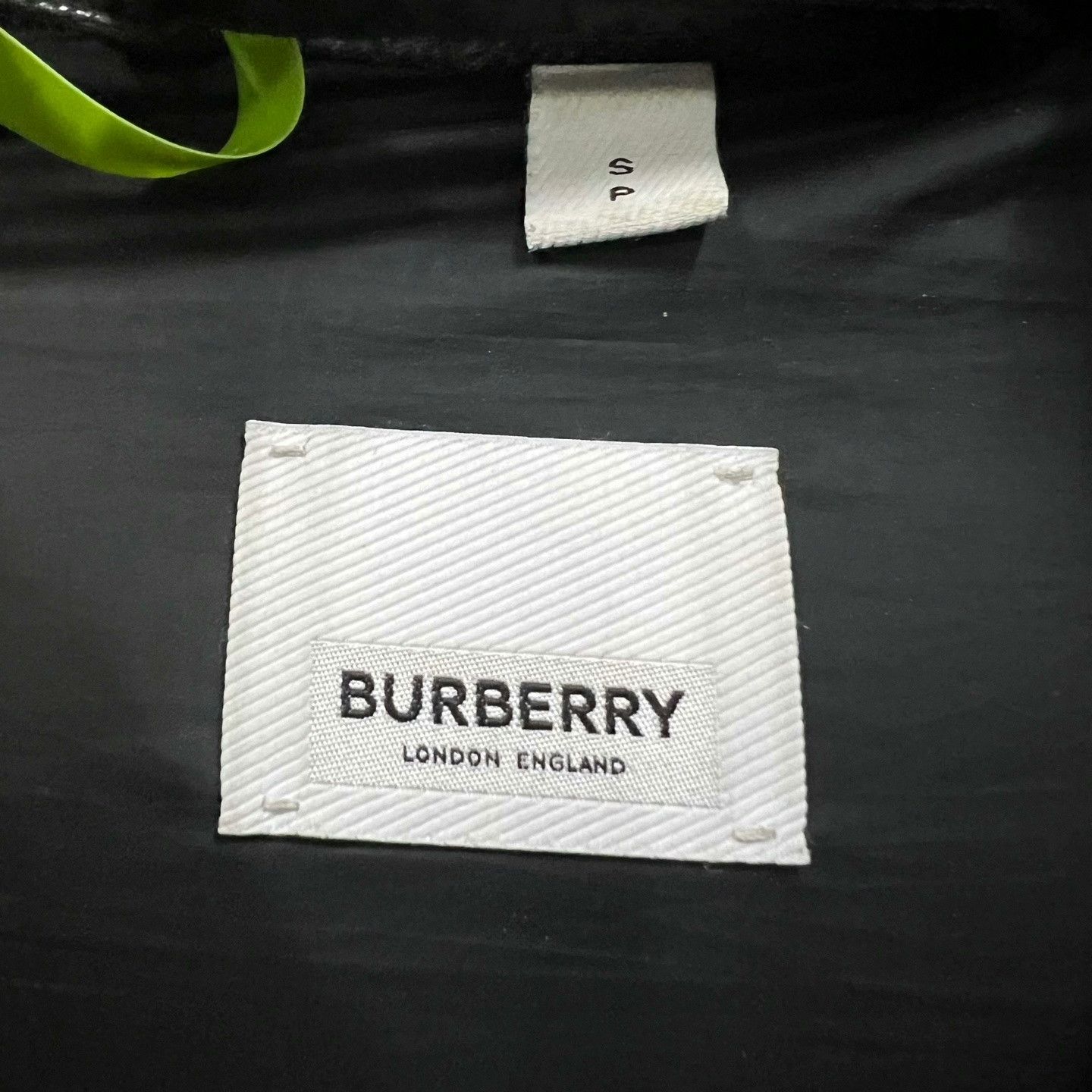 Burberry Burberry Black Collar Check Down Jacket Size US S / EU 44-46 / 1 - 4 Thumbnail
