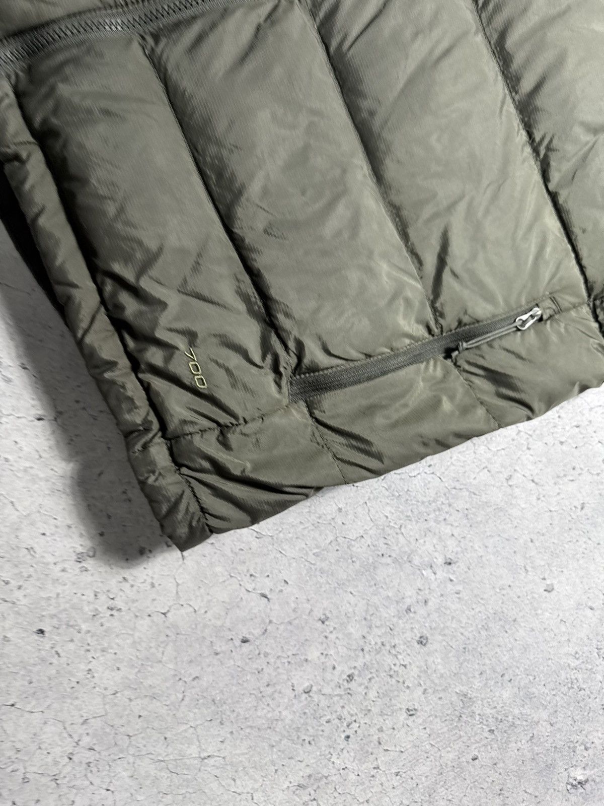 The North Face The North Face 700 Nuptse Down Puffer Vest Jacket Size L Size US L / EU 52-54 / 3 - 2 Thumbnail
