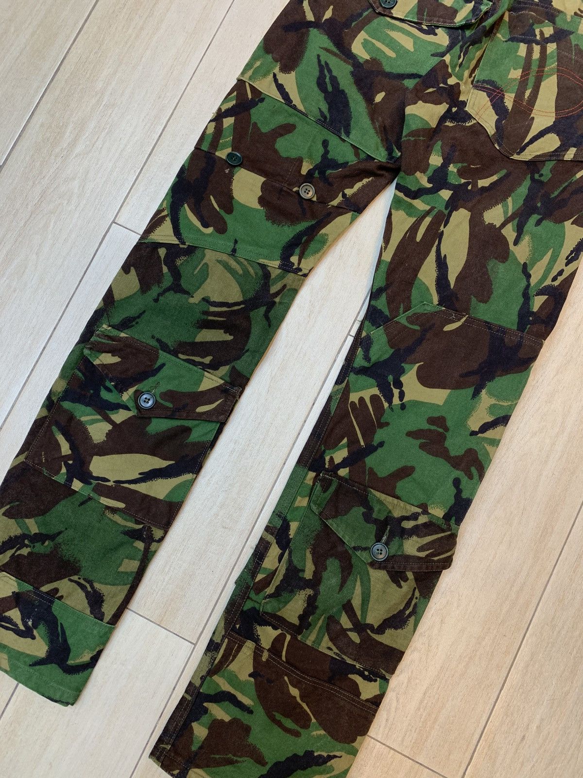 20471120 20471120 A/W2000-2001 PAPER Camo Pants Size US 29 - 11 Thumbnail
