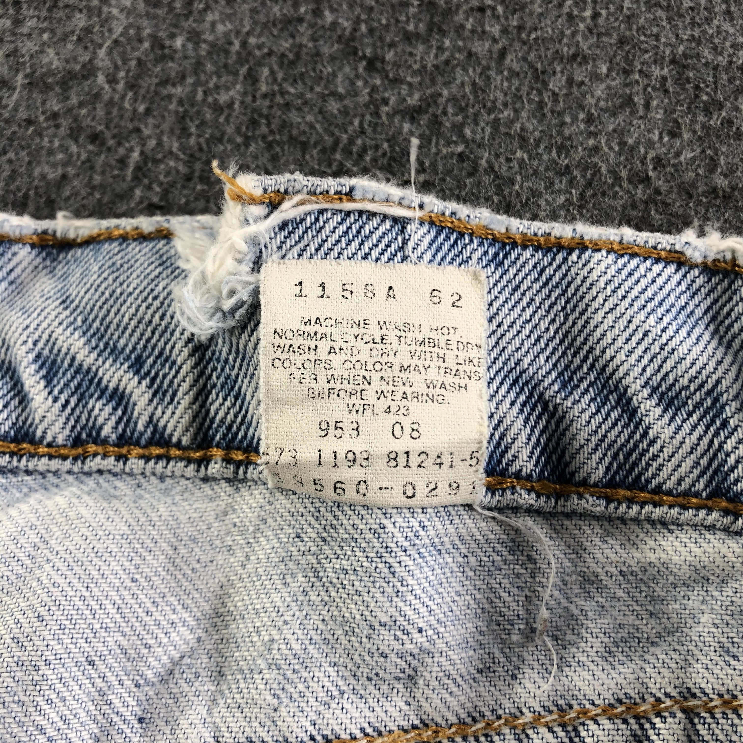 Levi's 90s Vintage Light Wash Levis 560 Jeans-J3119 Size US 30 / EU 46 - 12 Thumbnail