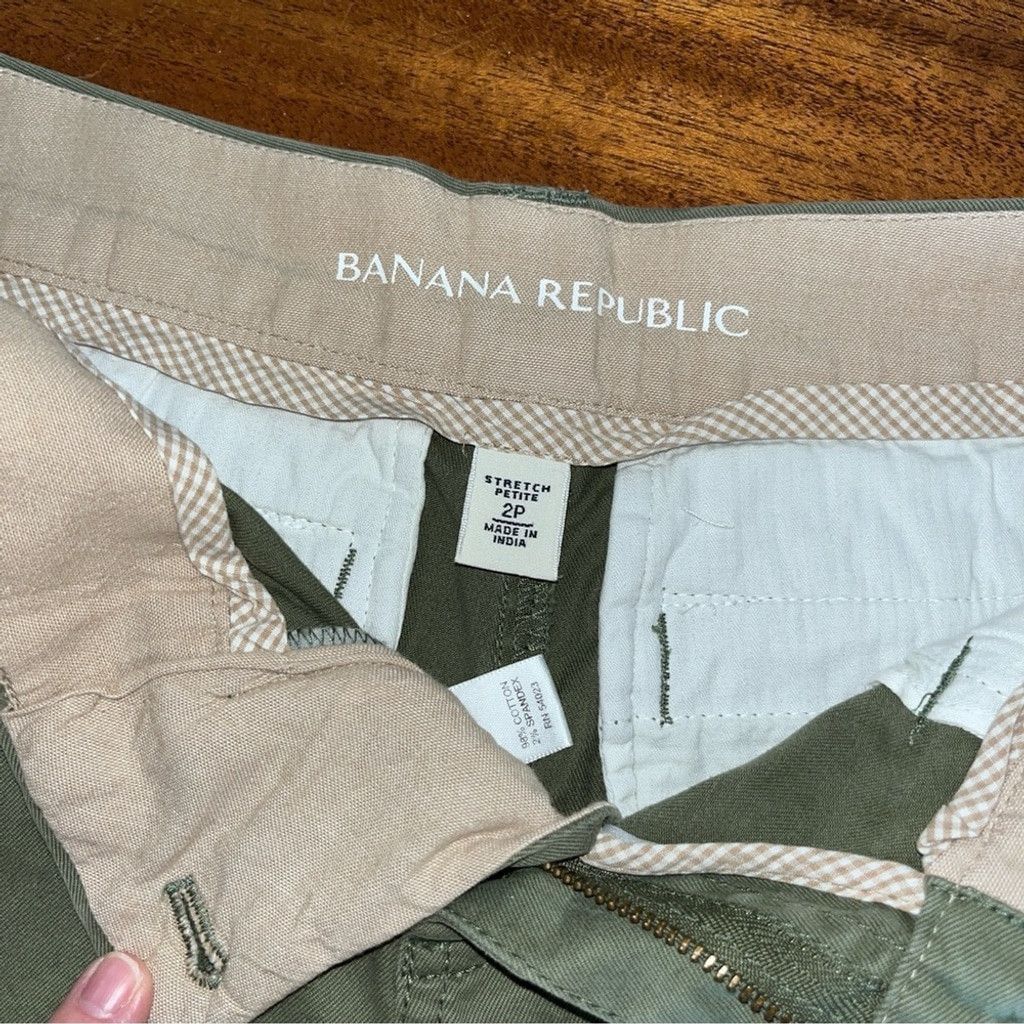 Banana Republic Banana Republic's Army Green Weekend Shorts Size 26" / US 2 / IT 38 - 3 Thumbnail