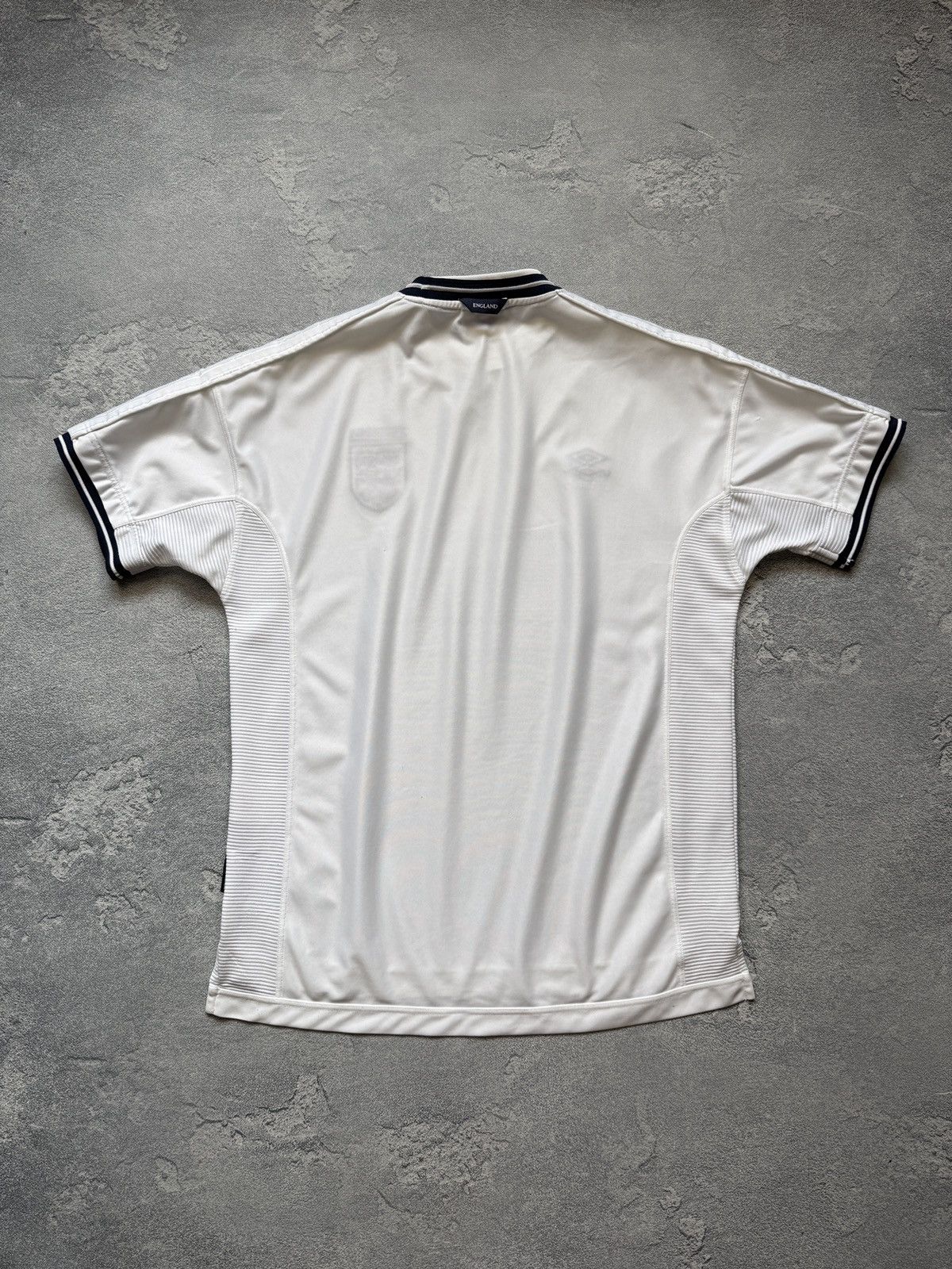 Umbro Vintage Y2K Umbro England Football Soccer Jersey White Size US XL / EU 56 / 4 - 12 Thumbnail
