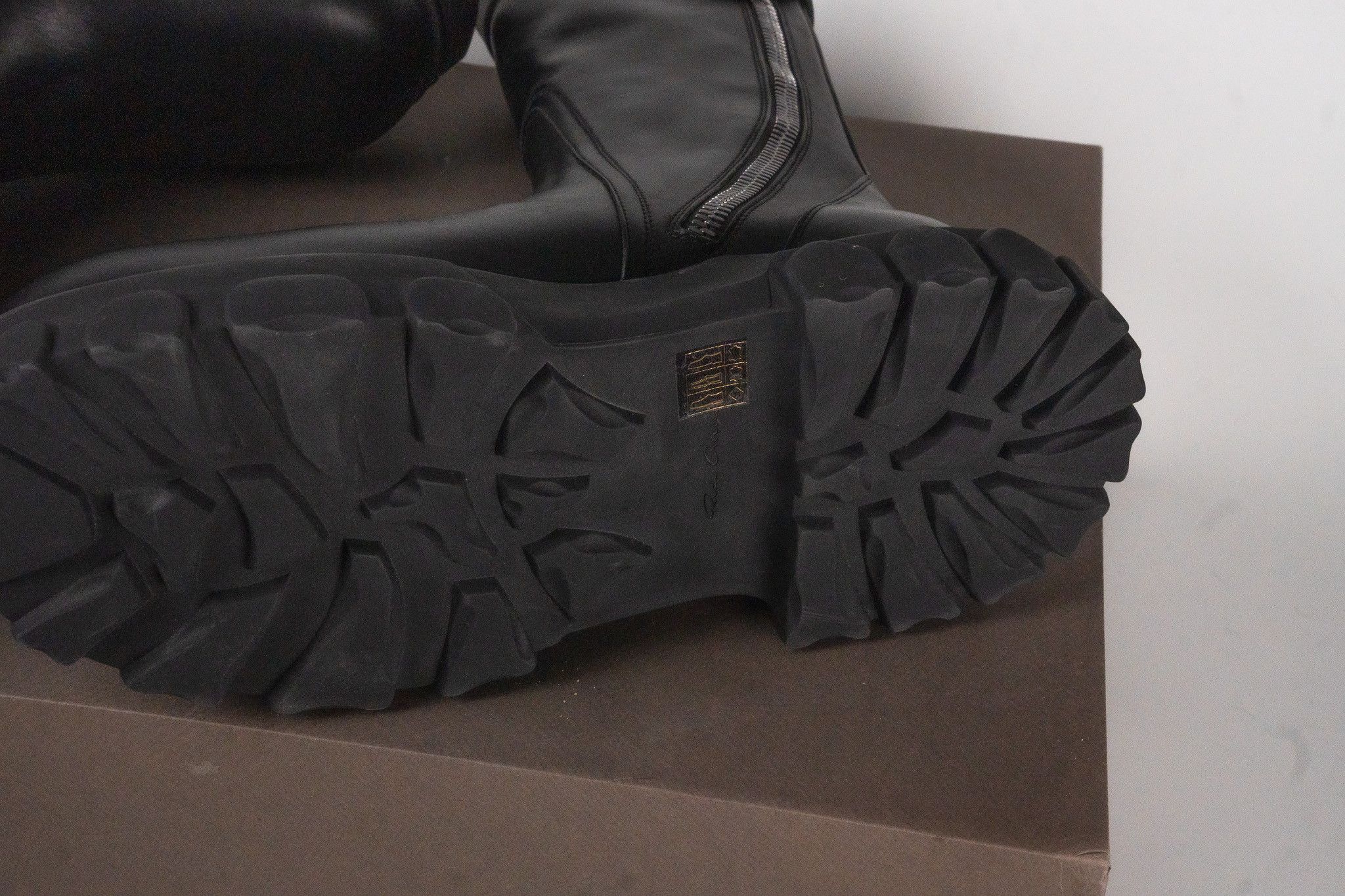 Rick Owens Rick Owens Creeper Bozo Leather Tractor Boots Size US 10 / EU 43 - 4 Thumbnail