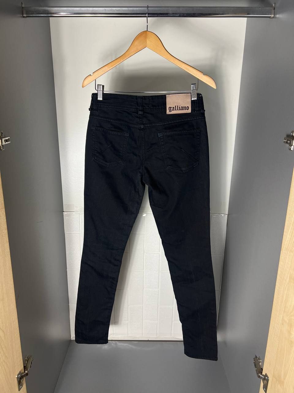 John Galliano VINTAGE JOHN GALLIANO DENIM ITALIAN DESIGNER JEANS SKINNY Size 30" / US 8 / IT 44 - 14 Thumbnail